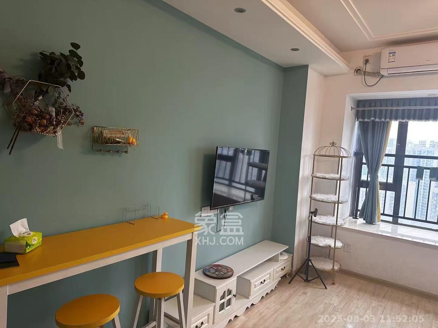 江山帝景哈佛  1室0厅0卫    1300.0元/月 江山帝景哈佛  1室0厅0卫    1300.0元/月