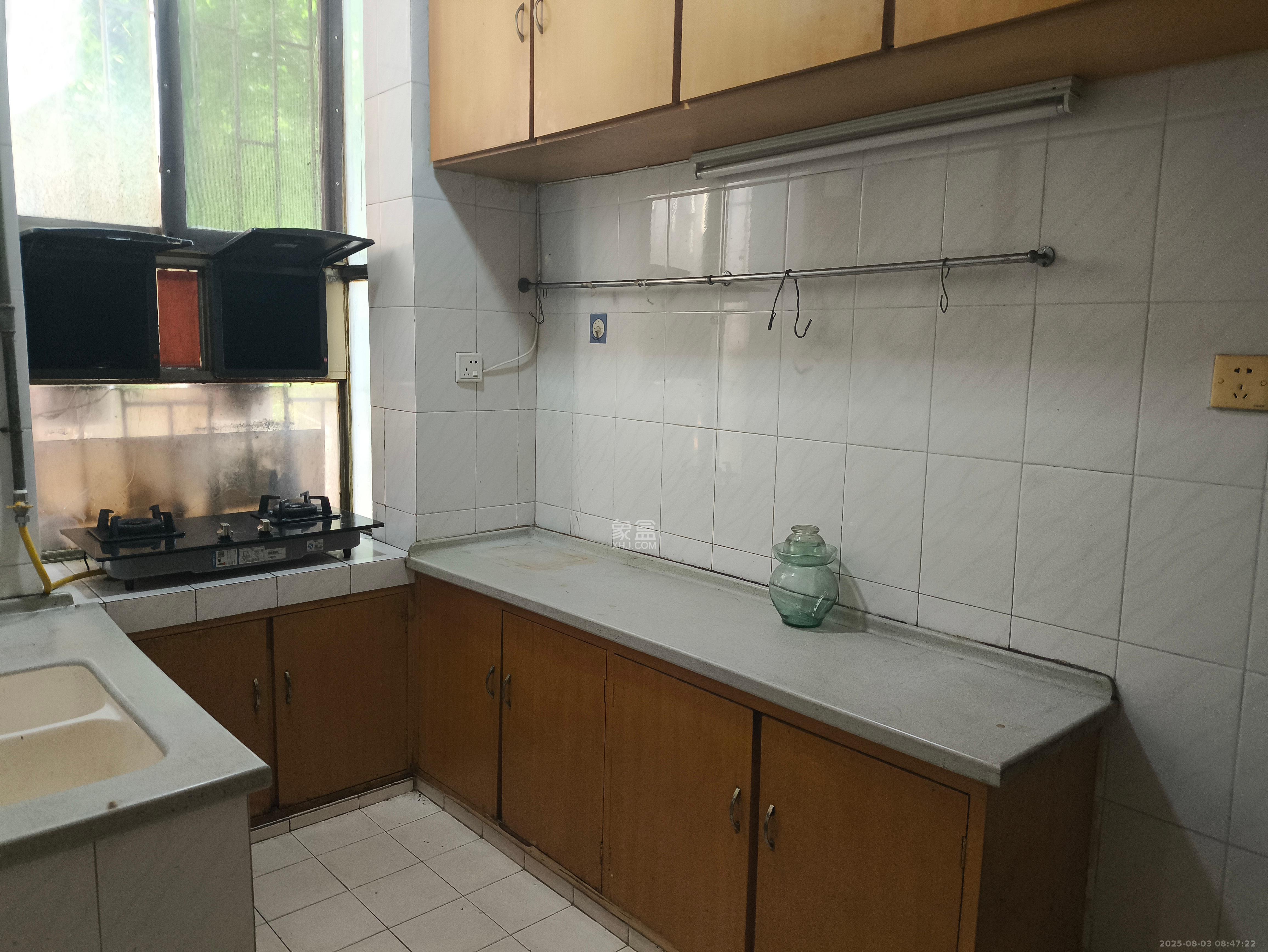 雨花区教育局宿舍 3室2厅1卫 2500.0元/月 雨花区教育局宿舍 3室2厅1卫 2500.0元/月室内图