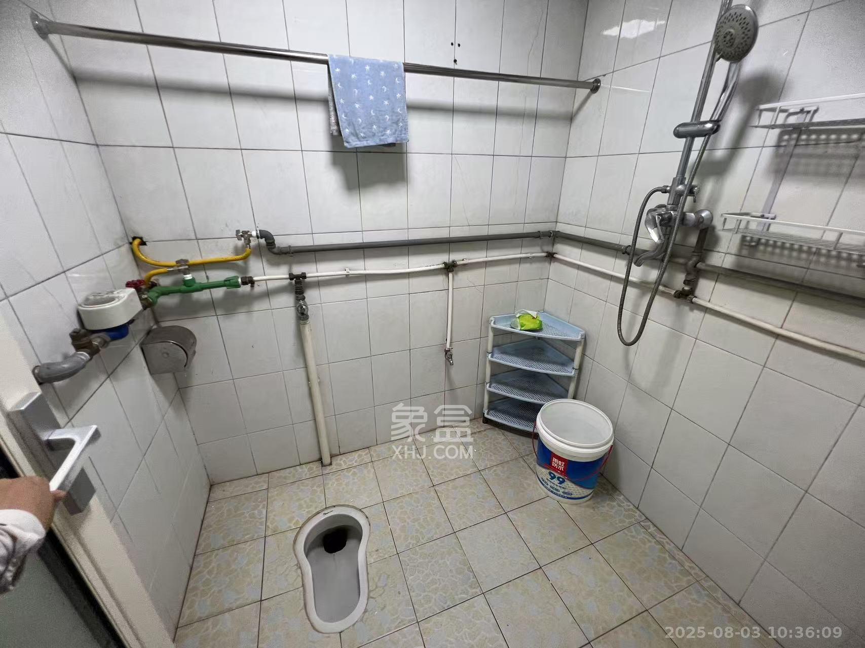 安全厅宿舍阳光小区(湘湖渔场阳光小区) 3室2厅1卫 2200.0元/月 安全厅宿舍阳光小区(湘湖渔场阳光小区) 3室2厅1卫 2200.0元/月室内图