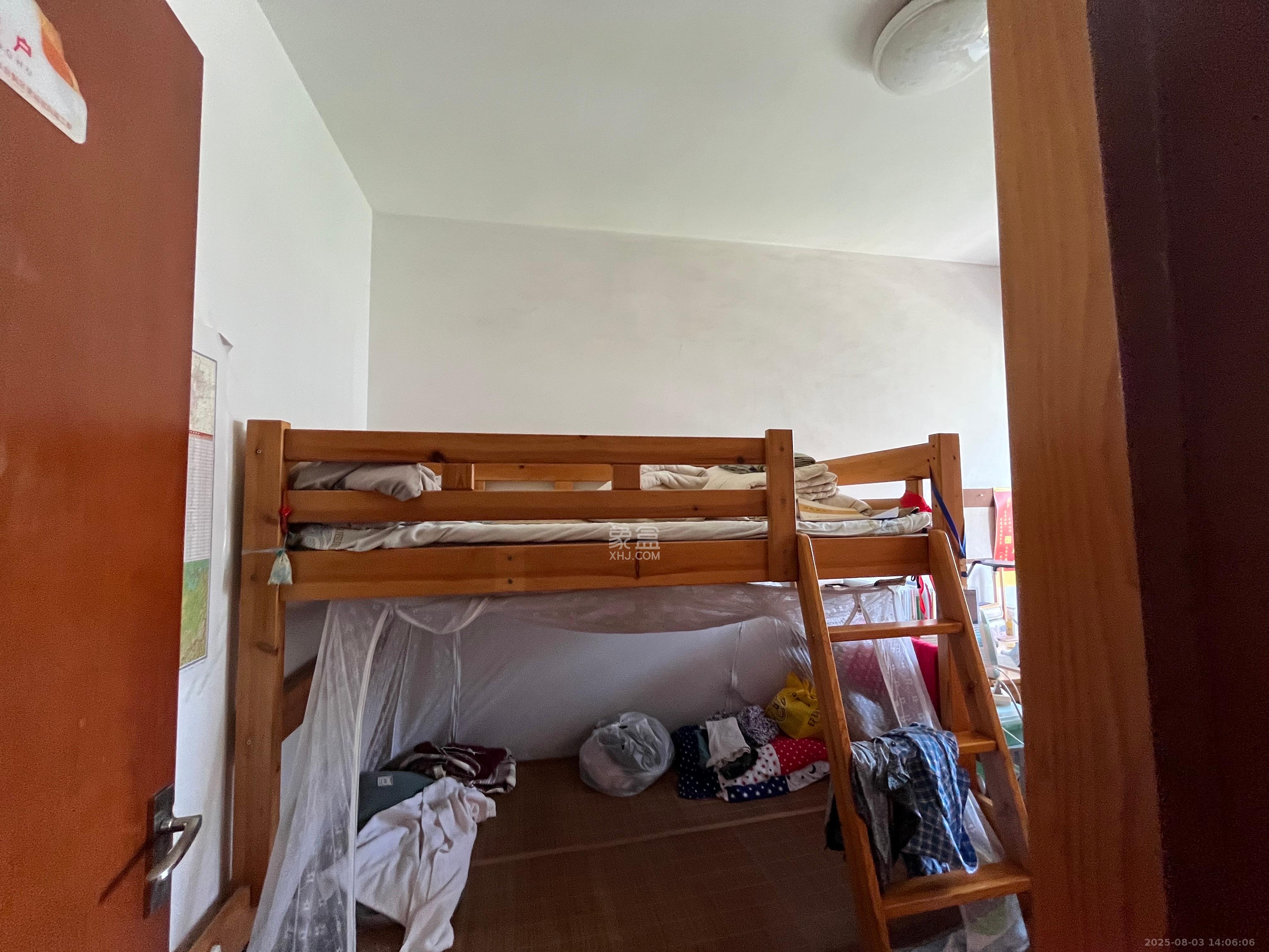 阳光100三期  3室2厅2卫   2600.00元/月室内图