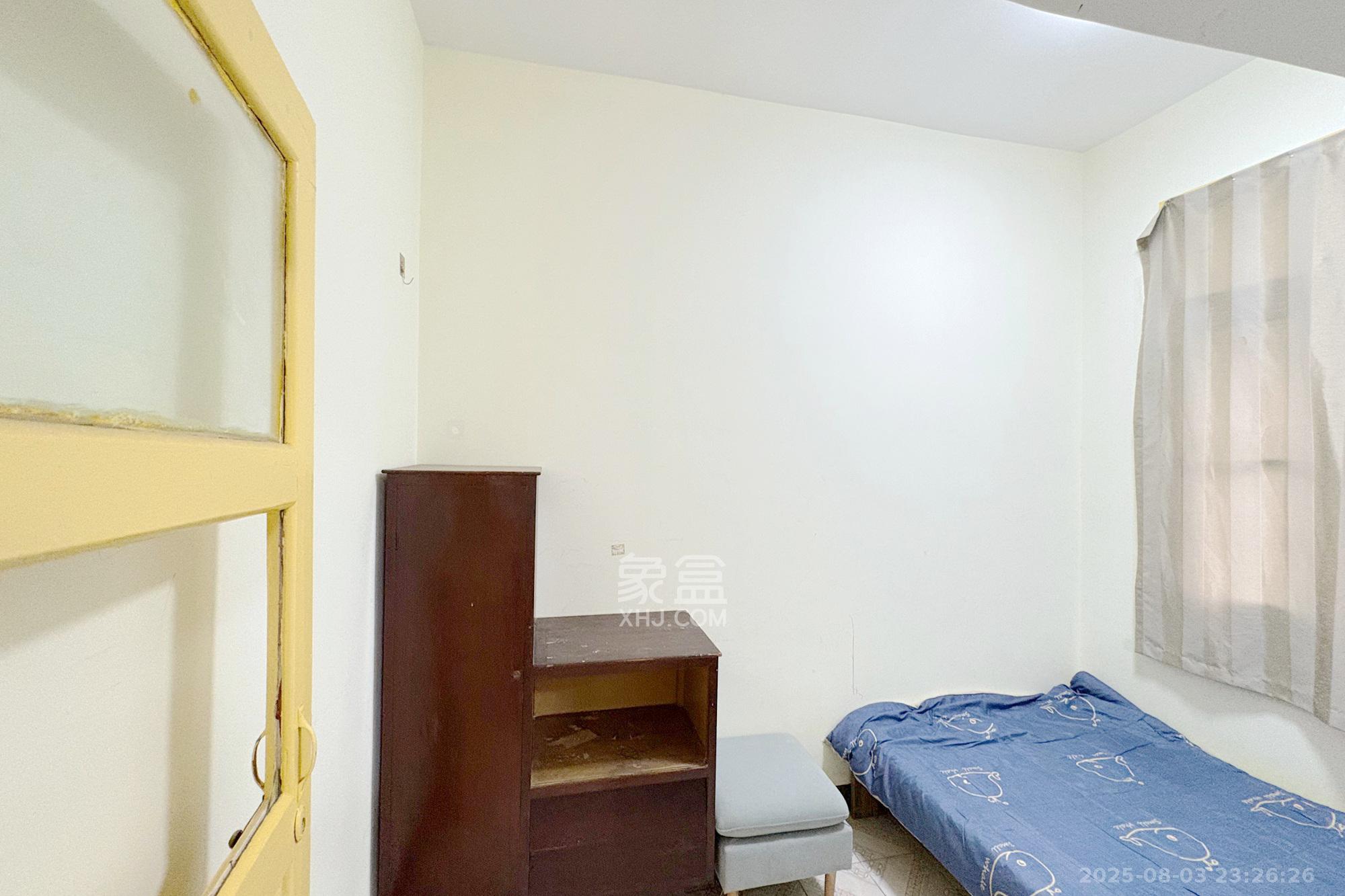 湖南省道路运输管理局 3室2厅1卫 76.8万 湖南省道路运输管理局 3室2厅1卫 76.8万卧室