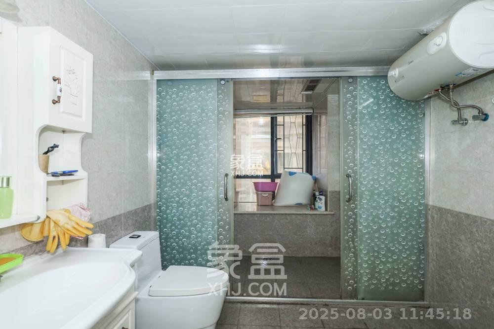 保利麓谷林语C区  4室2厅2卫    4000.0元/月室内图