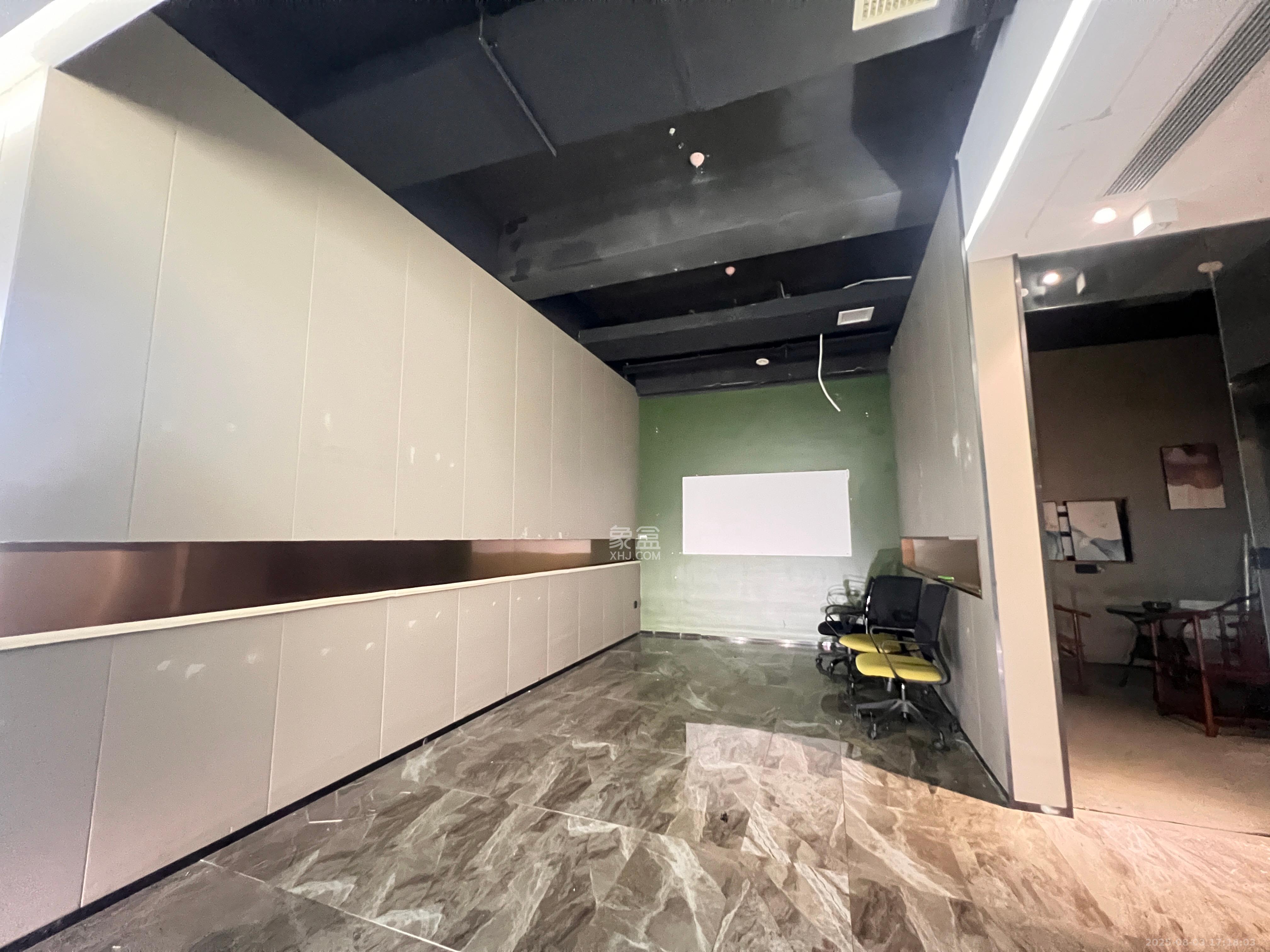 万博汇   137.53㎡      8000.0元/月室内图