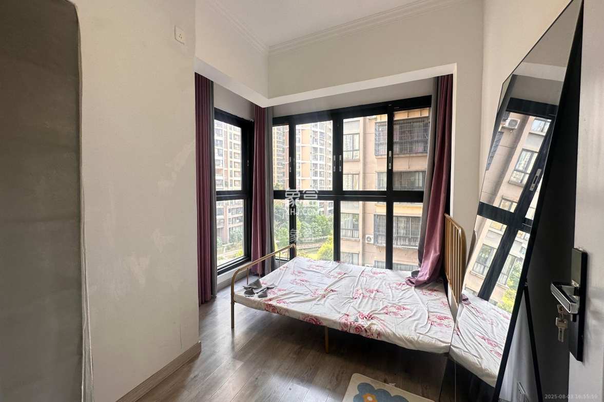 勤诚达新界  3室2厅1卫    1800.0元/月 勤诚达新界  3室2厅1卫    1800.0元/月室内图