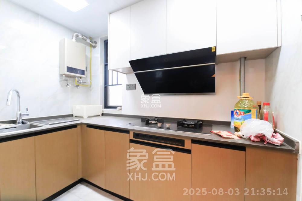 万科魅力之城天阔里  3室2厅2卫    3000.0元/月室内图