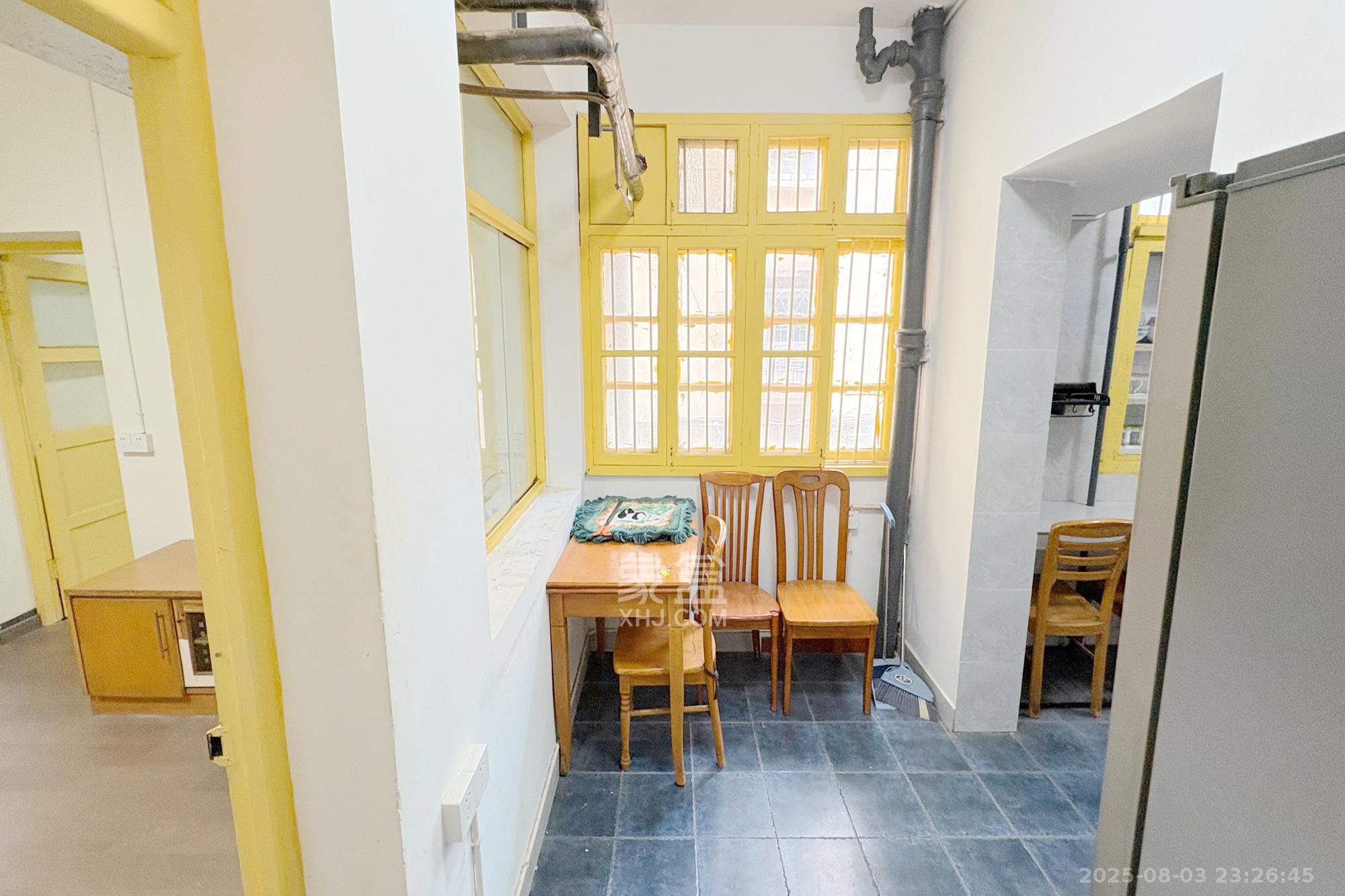 湖南省道路运输管理局 3室2厅1卫 76.8万 湖南省道路运输管理局 3室2厅1卫 76.8万其他