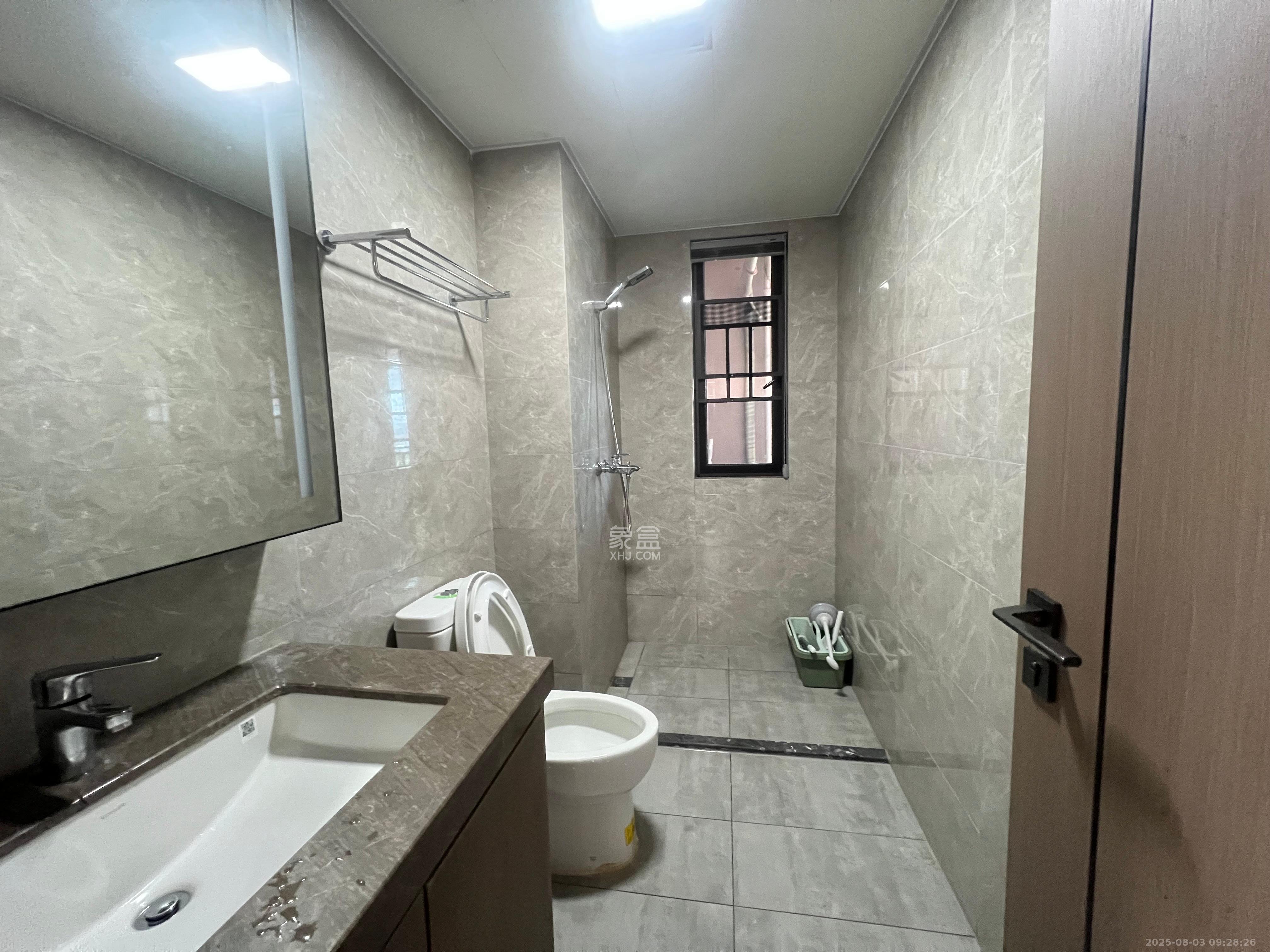 金茂建发泊悦 3室2厅2卫 3500.0元/月 金茂建发泊悦 3室2厅2卫 3500.0元/月室内图