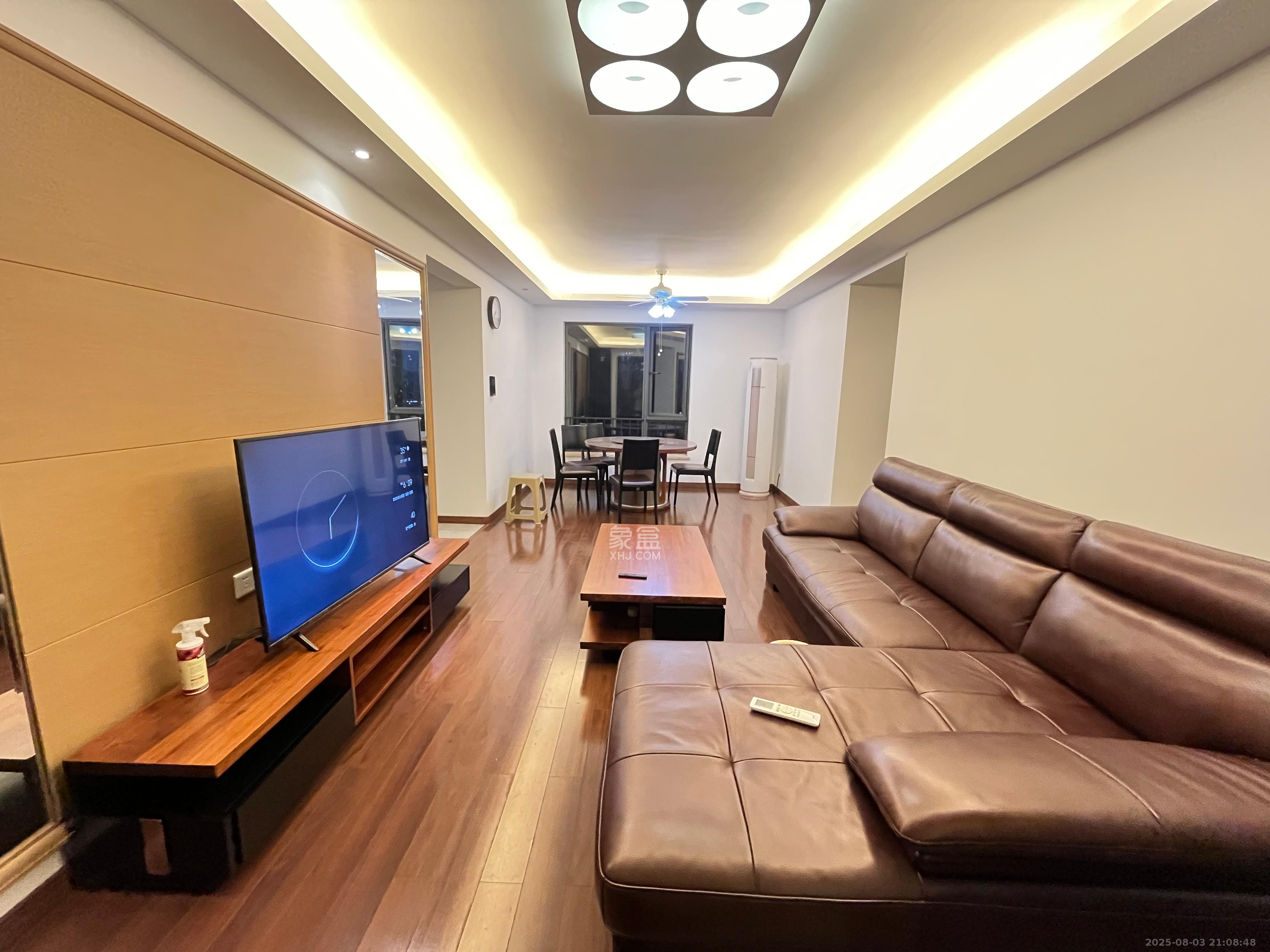 万科白鹭郡 3室2厅2卫 3200.0元/月 万科白鹭郡 3室2厅2卫 3200.0元/月室内图