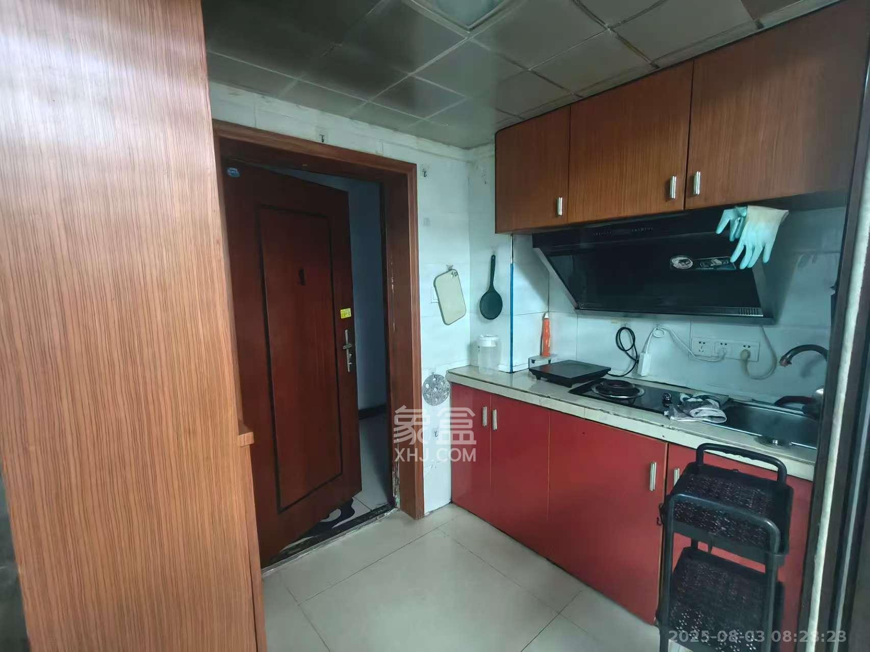 曙光领峰（曙光家园）  1室1厅1卫    1700.0元/月室内图