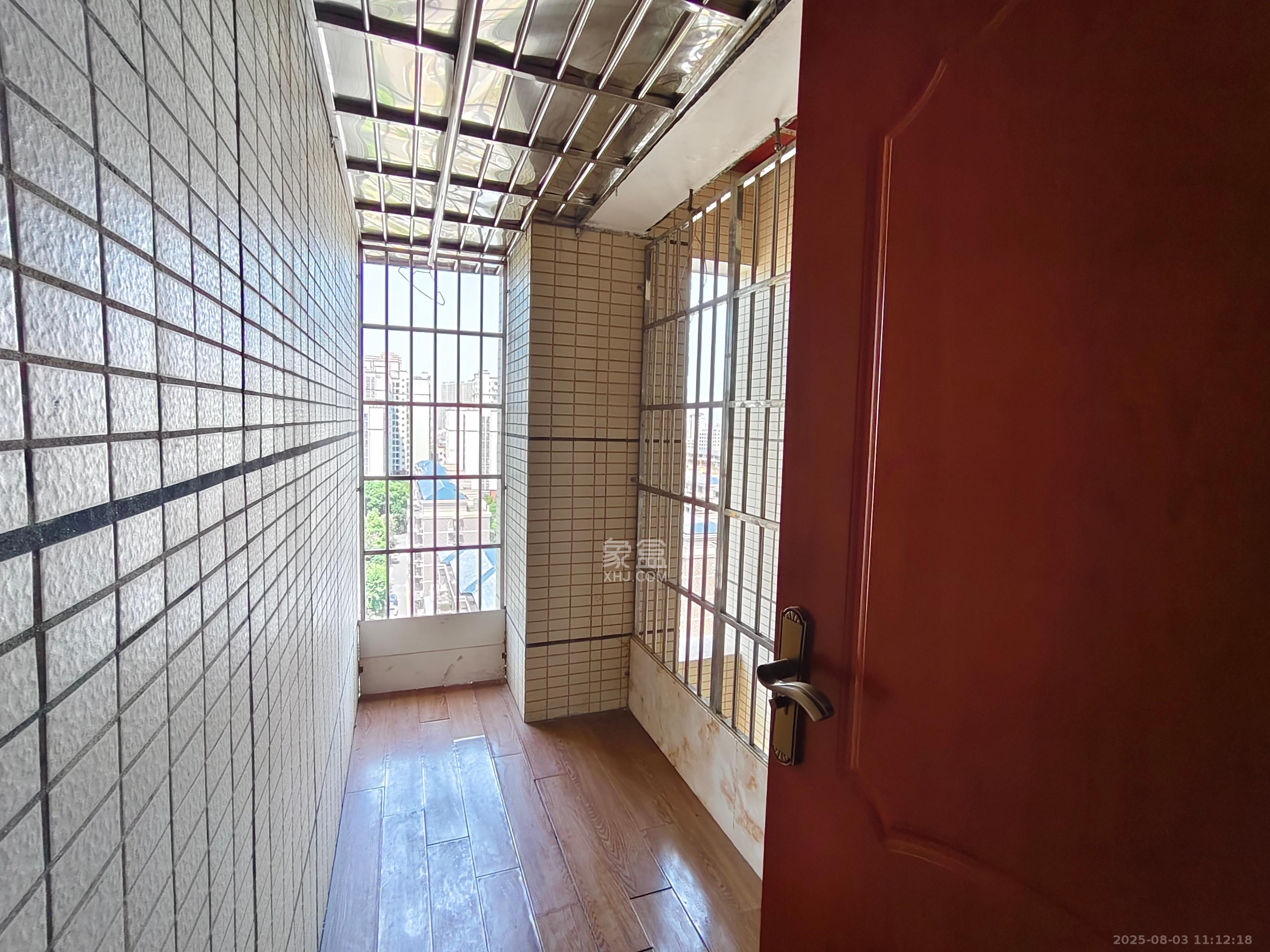 欣积福湾三期 2室2厅1卫 1000.0元/月 欣积福湾三期 2室2厅1卫 1000.0元/月室内图