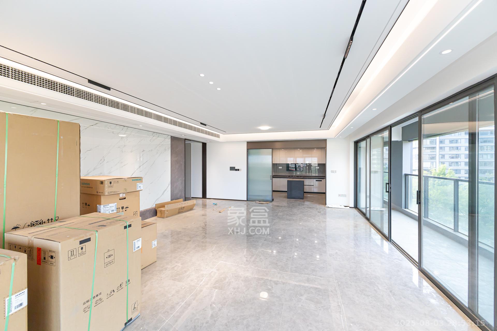 嘉臣道  1室2厅2卫    430.0万 嘉臣道  1室2厅2卫    430.0万