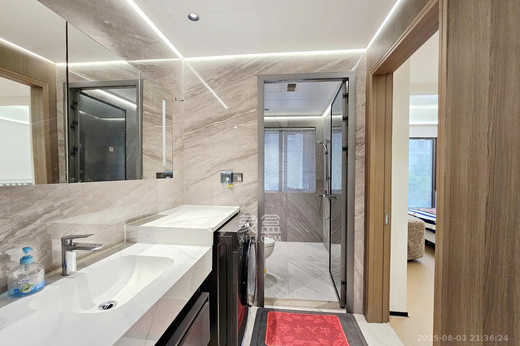 阳光城尚东湾凌云府  4室2厅2卫    188.0万卫生间