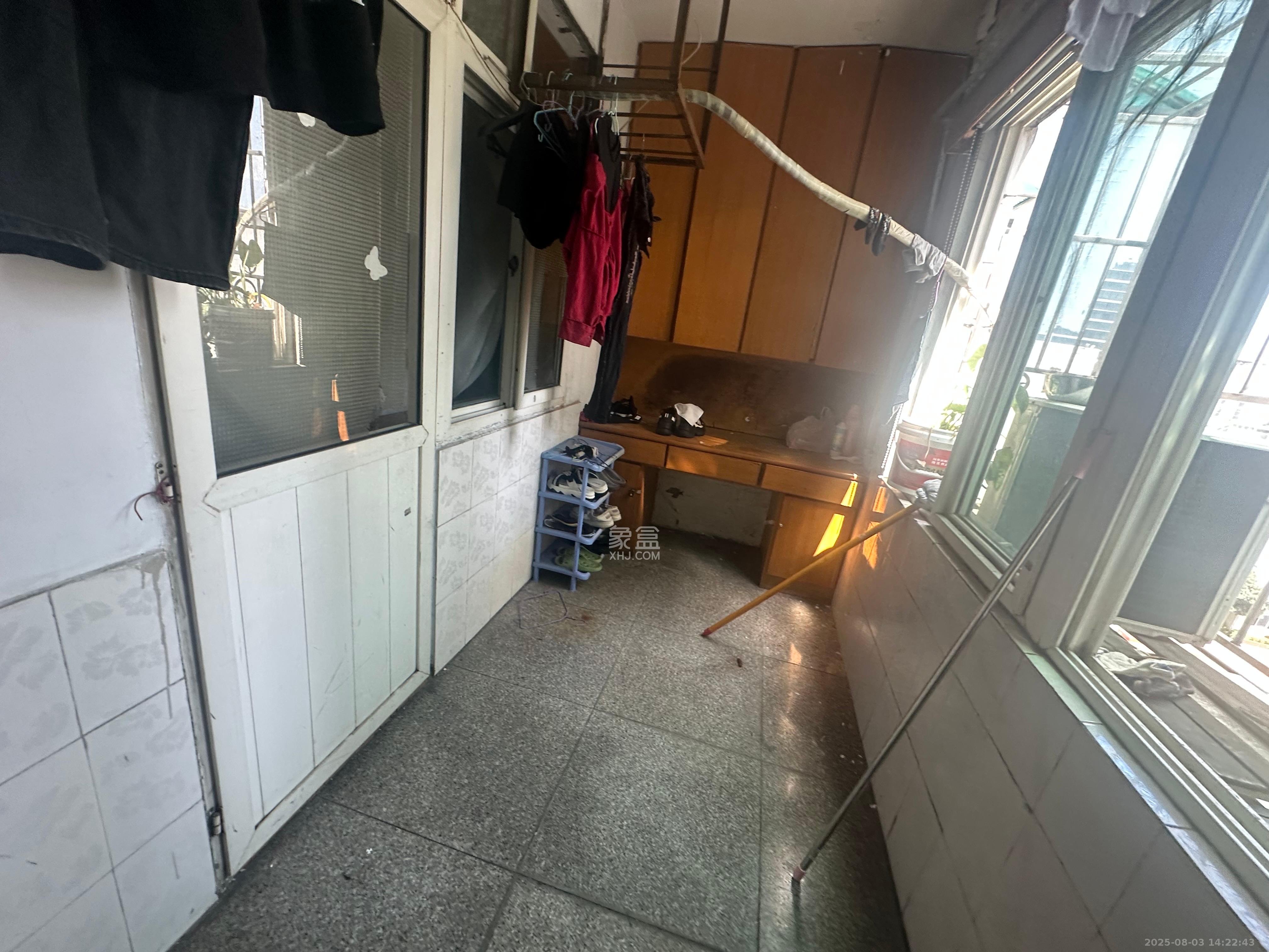 育英小学宿舍 4室1厅1卫 3000.0元/月 育英小学宿舍 4室1厅1卫 3000.0元/月室内图