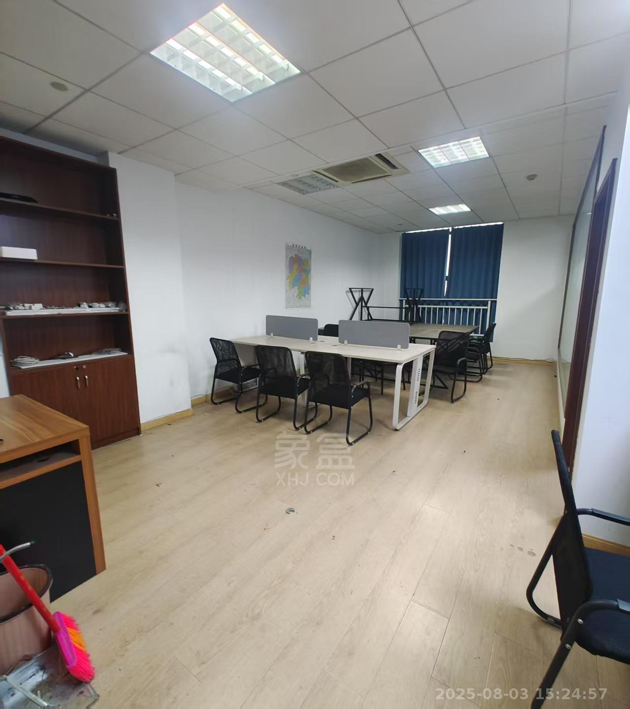 华尔兹 1室1厅1卫 1500.0元/月 华尔兹 1室1厅1卫 1500.0元/月室内图