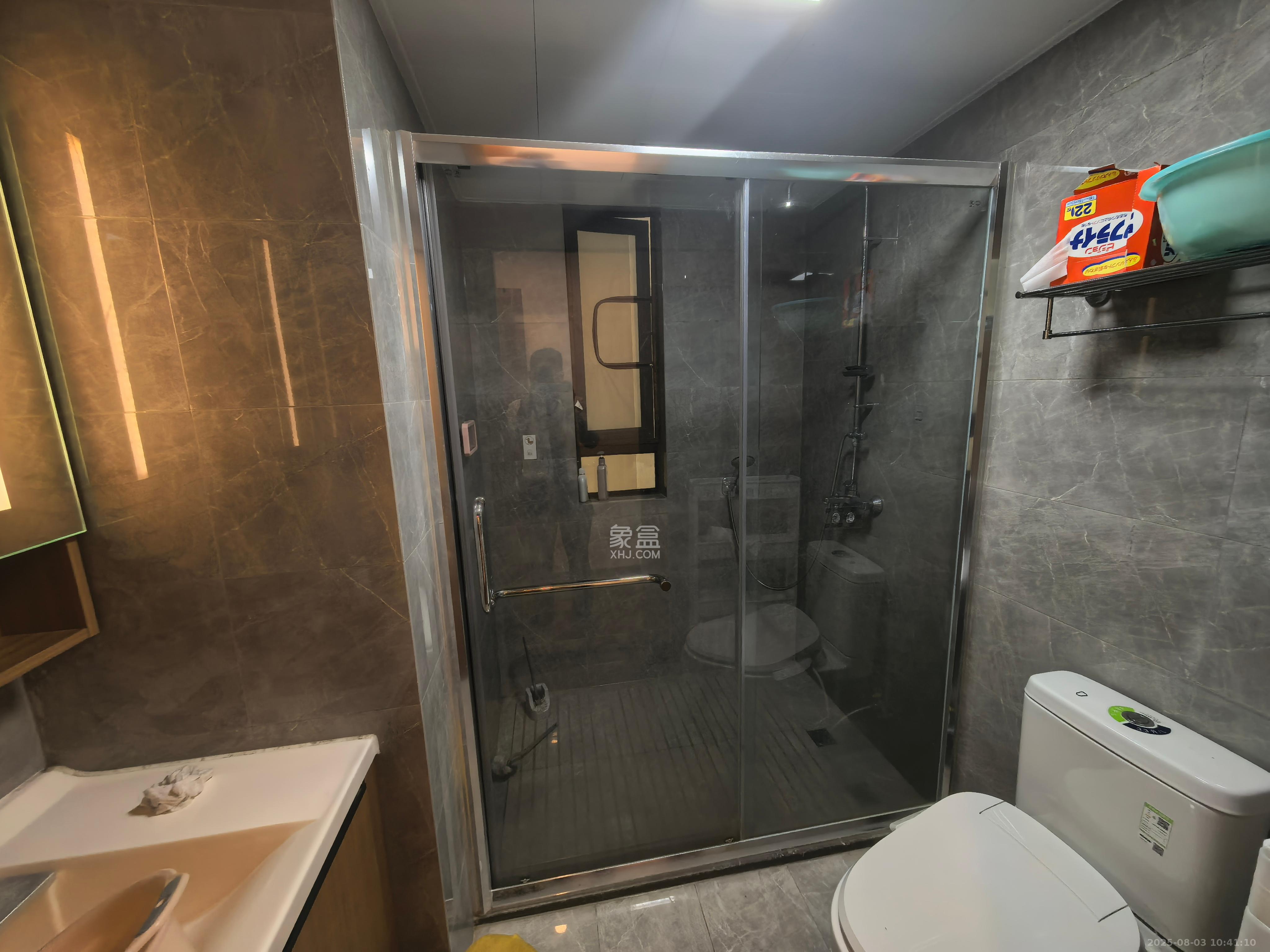 卓越江岸 4室2厅2卫 5500.0元/月 卓越江岸 4室2厅2卫 5500.0元/月室内图