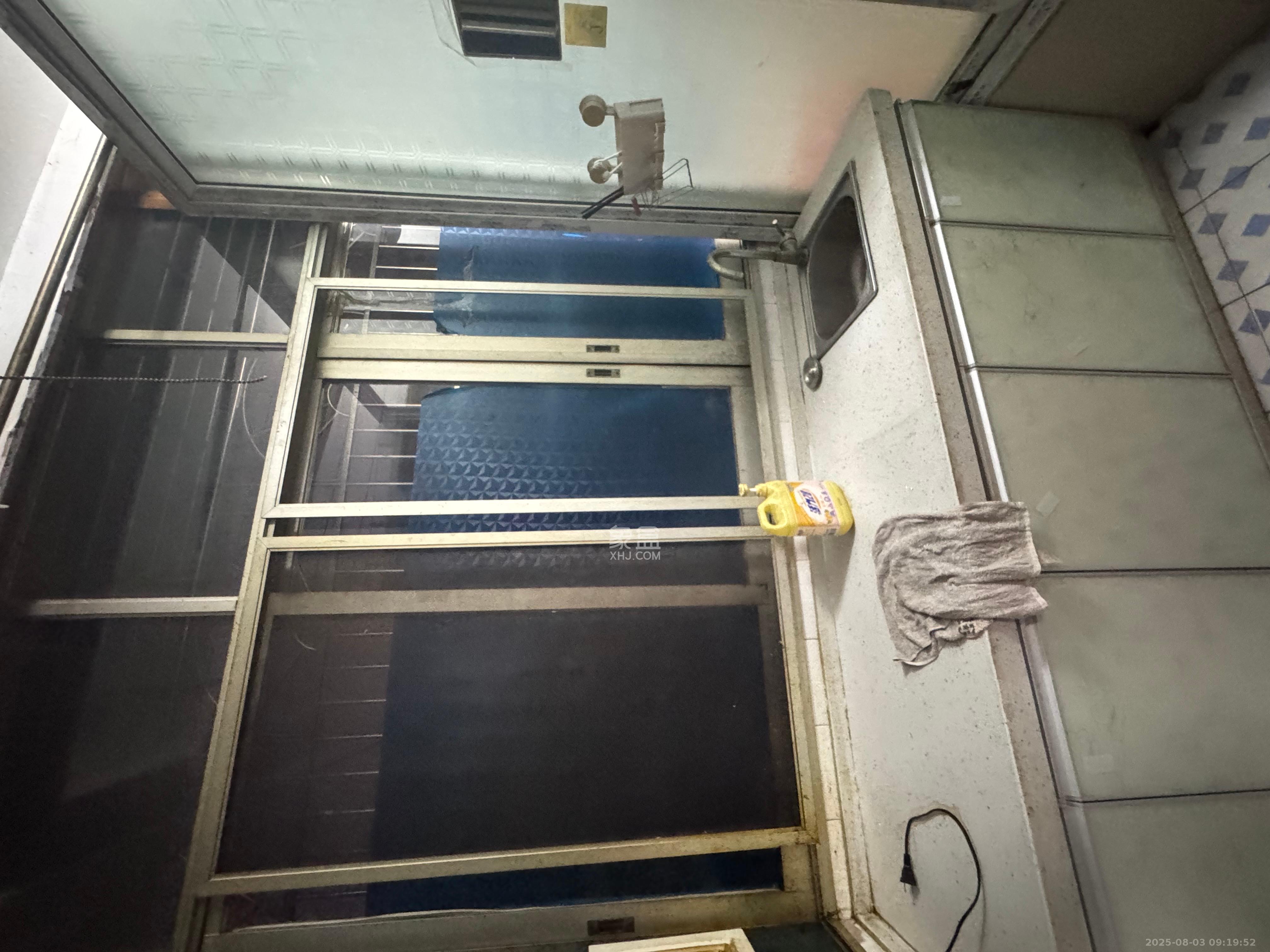 蒸菜街小区  1室1厅1卫    1200.0元/月室内图