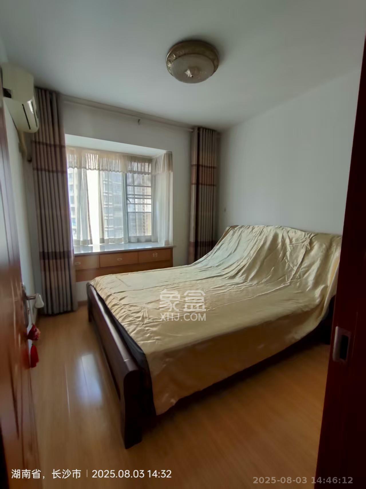 鑫远御文台一期  3室2厅1卫    2600.0元/月 鑫远御文台一期  3室2厅1卫    2600.0元/月室内图