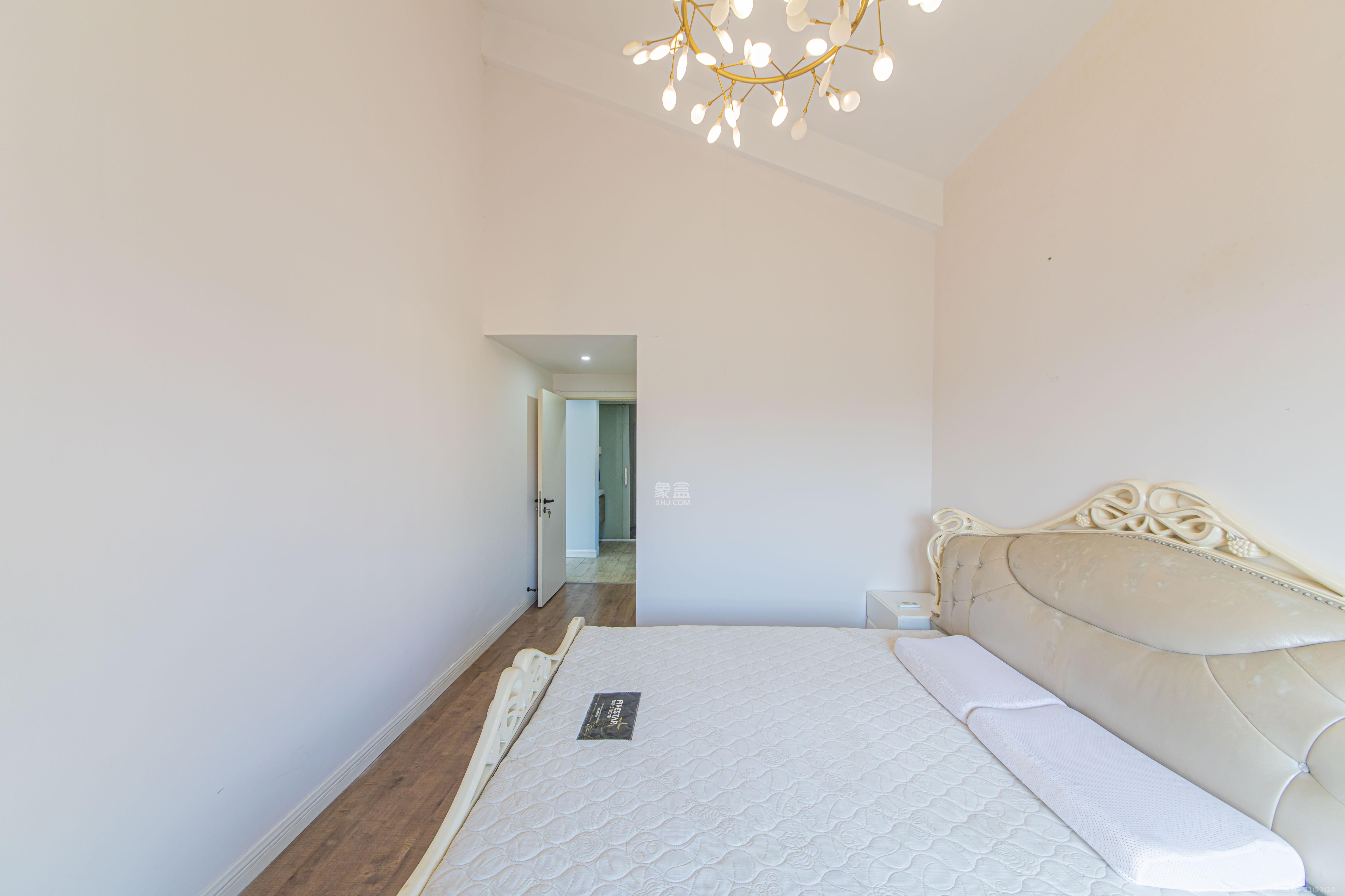 中建芙蓉嘉苑  4室2厅1卫    98.0万 中建芙蓉嘉苑  4室2厅1卫    98.0万卧室