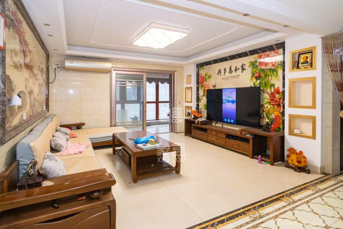 润和紫郡一期 5室2厅2卫 3000.0元/月 润和紫郡一期 5室2厅2卫 3000.0元/月室内图