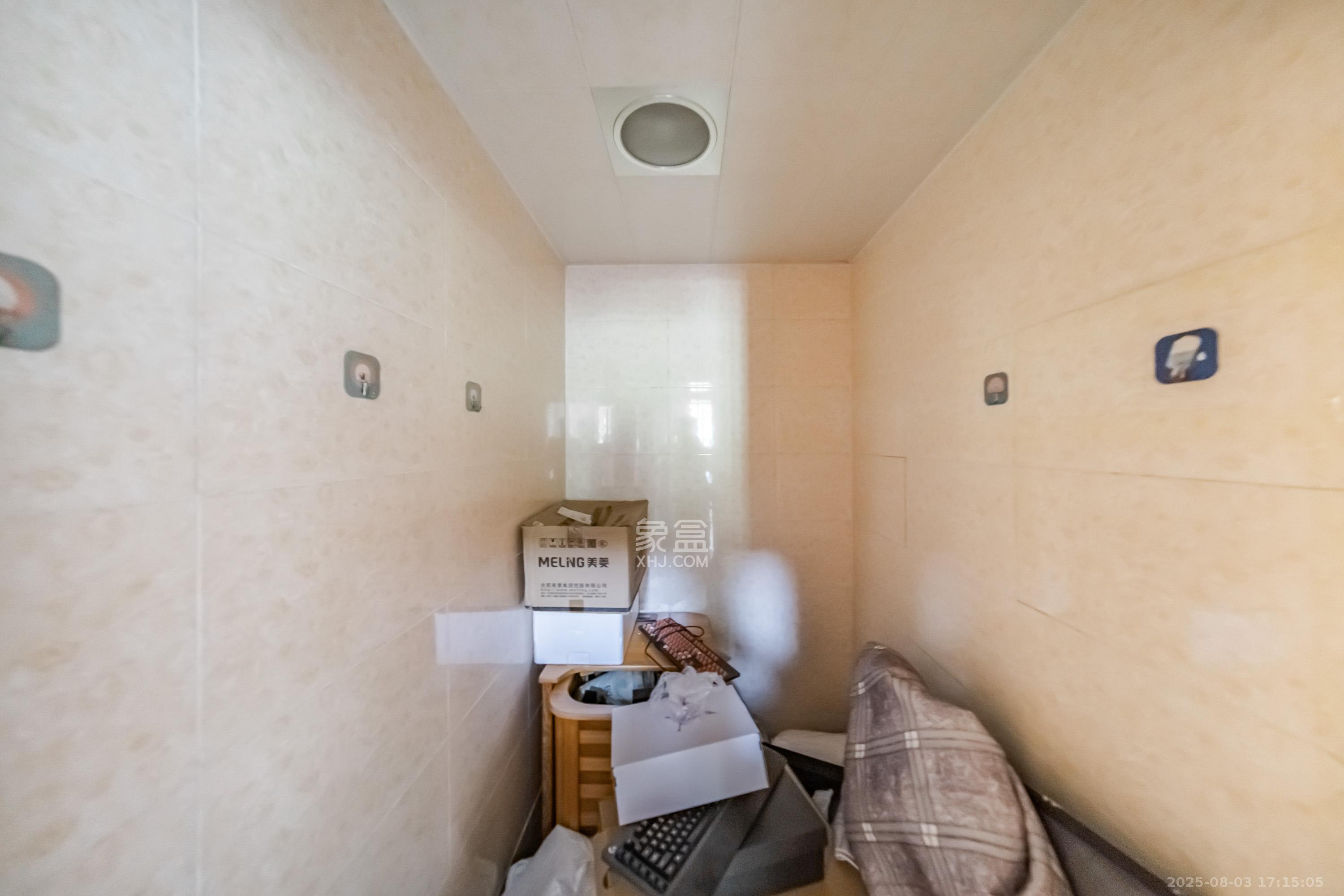 阳光100一期、四五期  4室2厅2卫    155.0万 阳光100一期、四五期  4室2厅2卫    155.0万其他