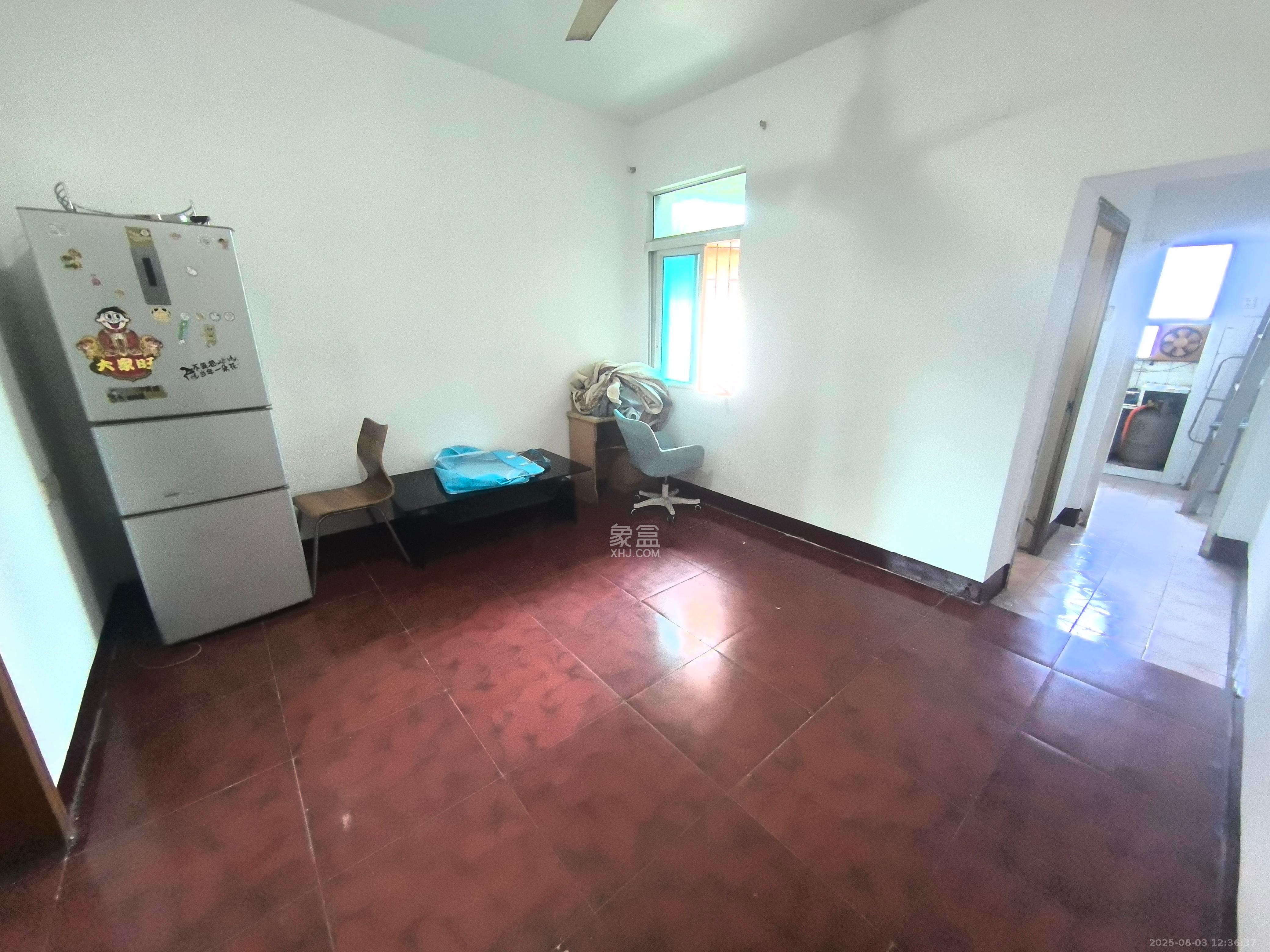 老鸦冲小区 2室1厅1卫 1300.0元/月 老鸦冲小区 2室1厅1卫 1300.0元/月室内图