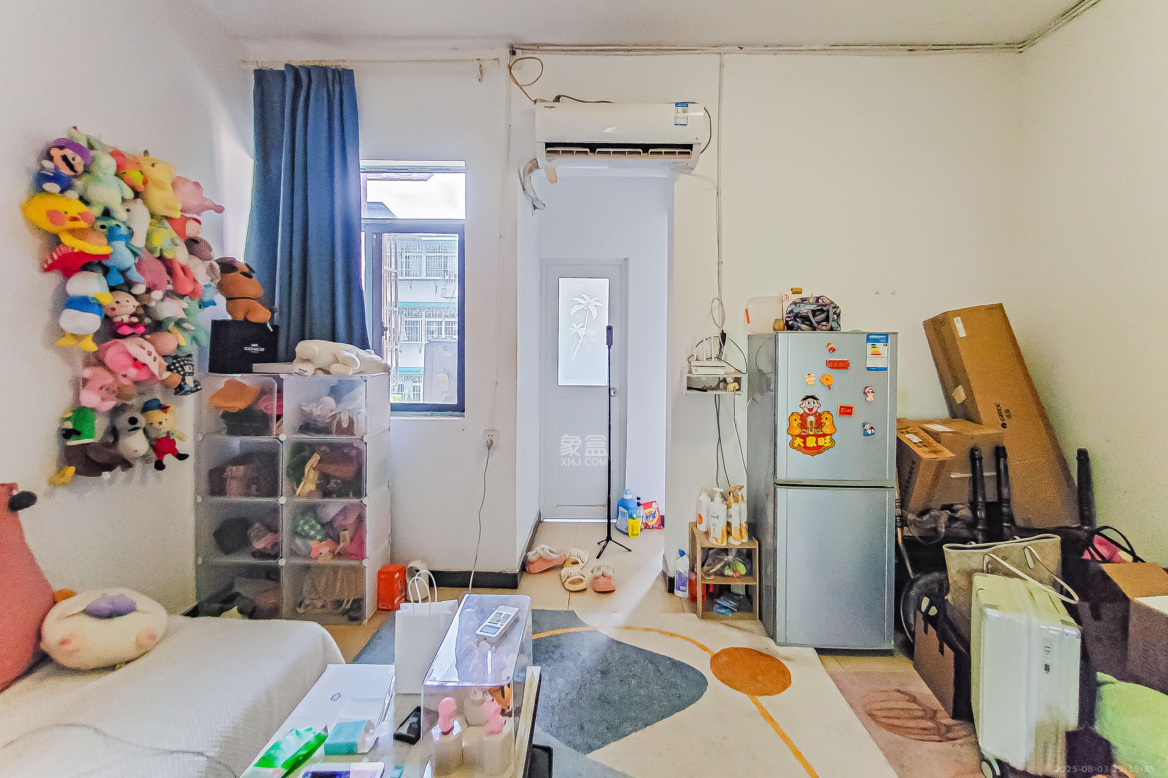 向东南社区  1室1厅1卫    25.0万 向东南社区  1室1厅1卫    25.0万