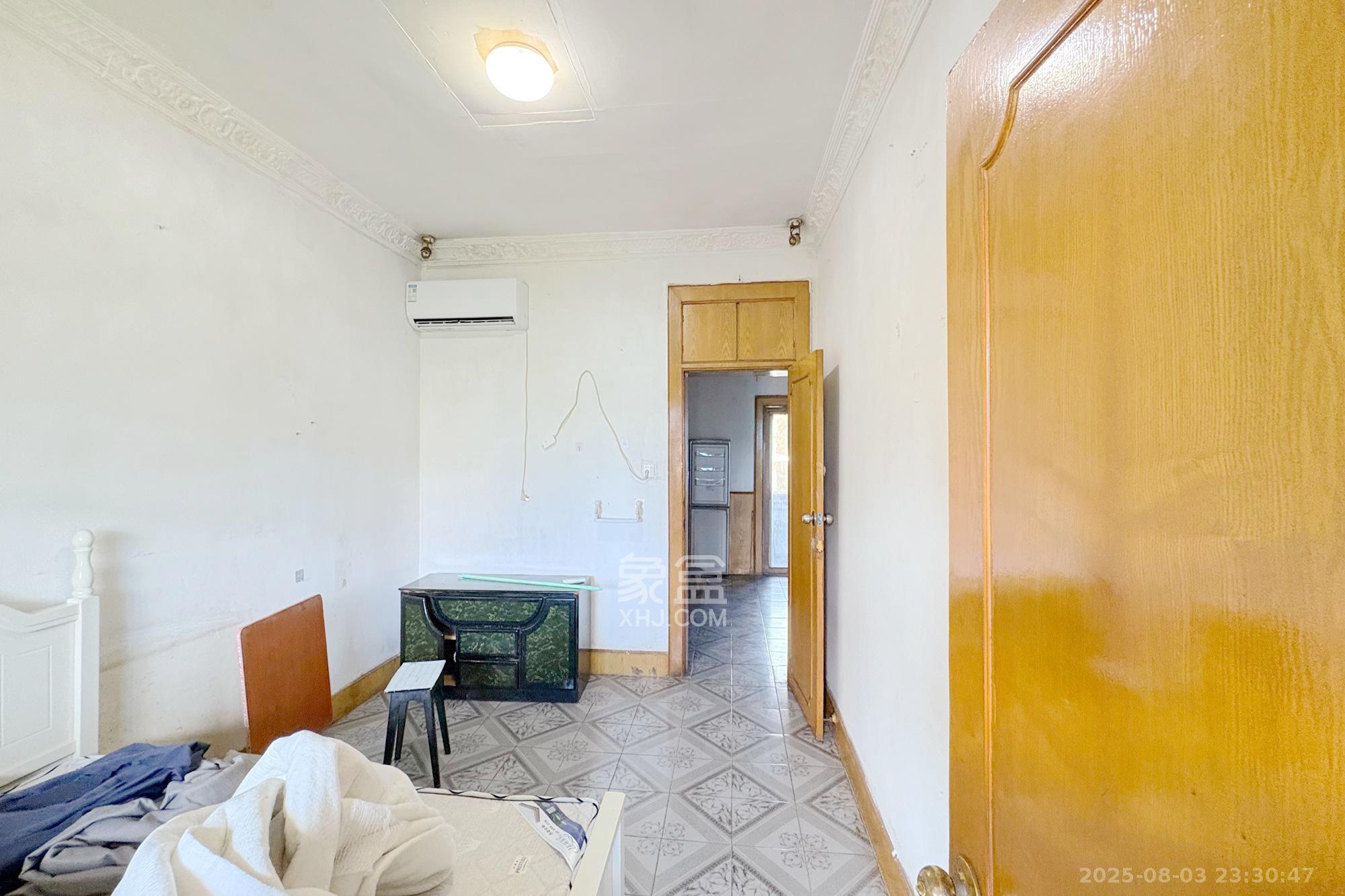 晓园宿舍(晓园路湘运小区)  2室1厅1卫    58.0万 晓园宿舍(晓园路湘运小区)  2室1厅1卫    58.0万卧室