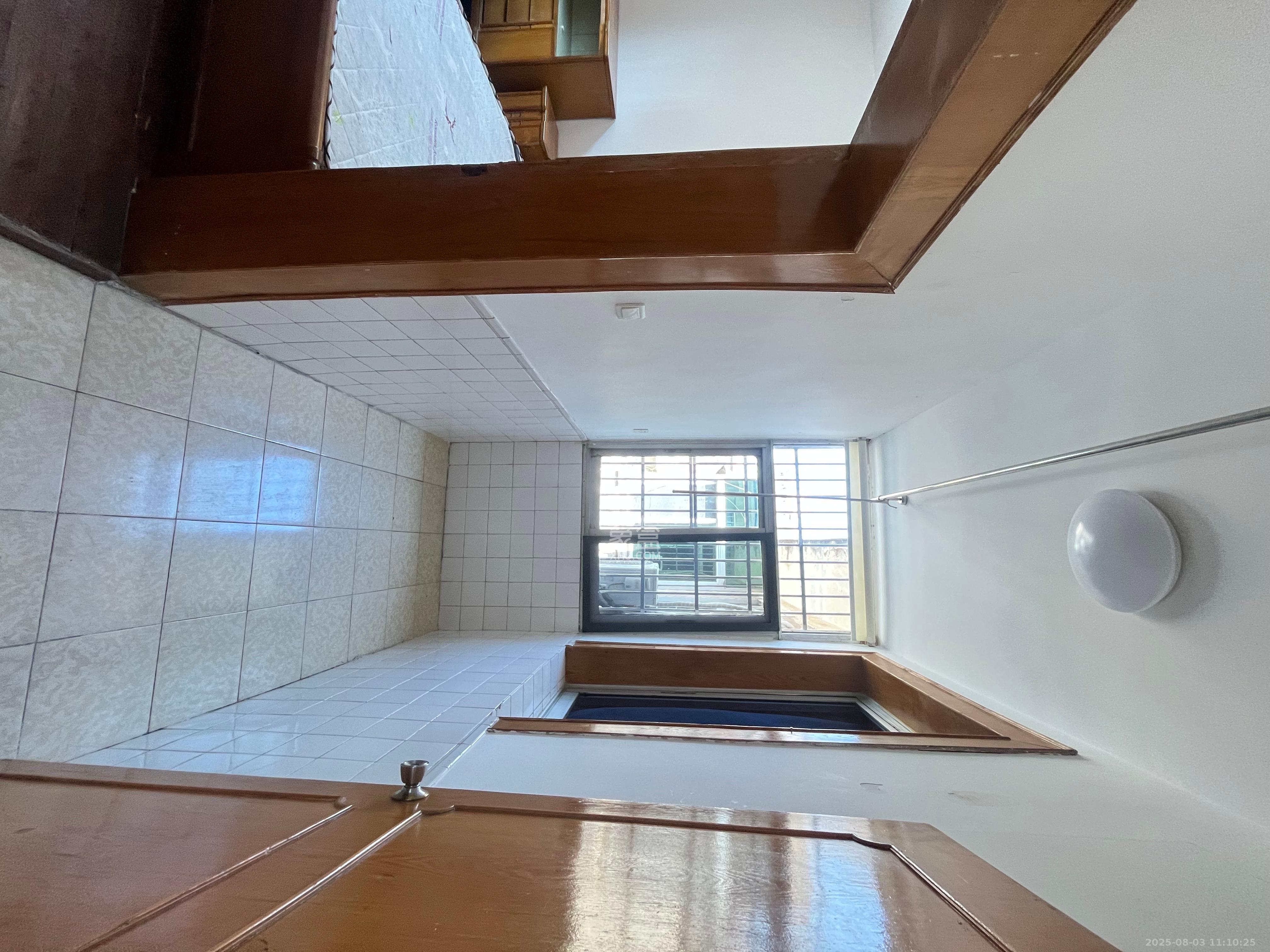 汽贸大厦  2室1厅1卫   2200.00元/月室内图