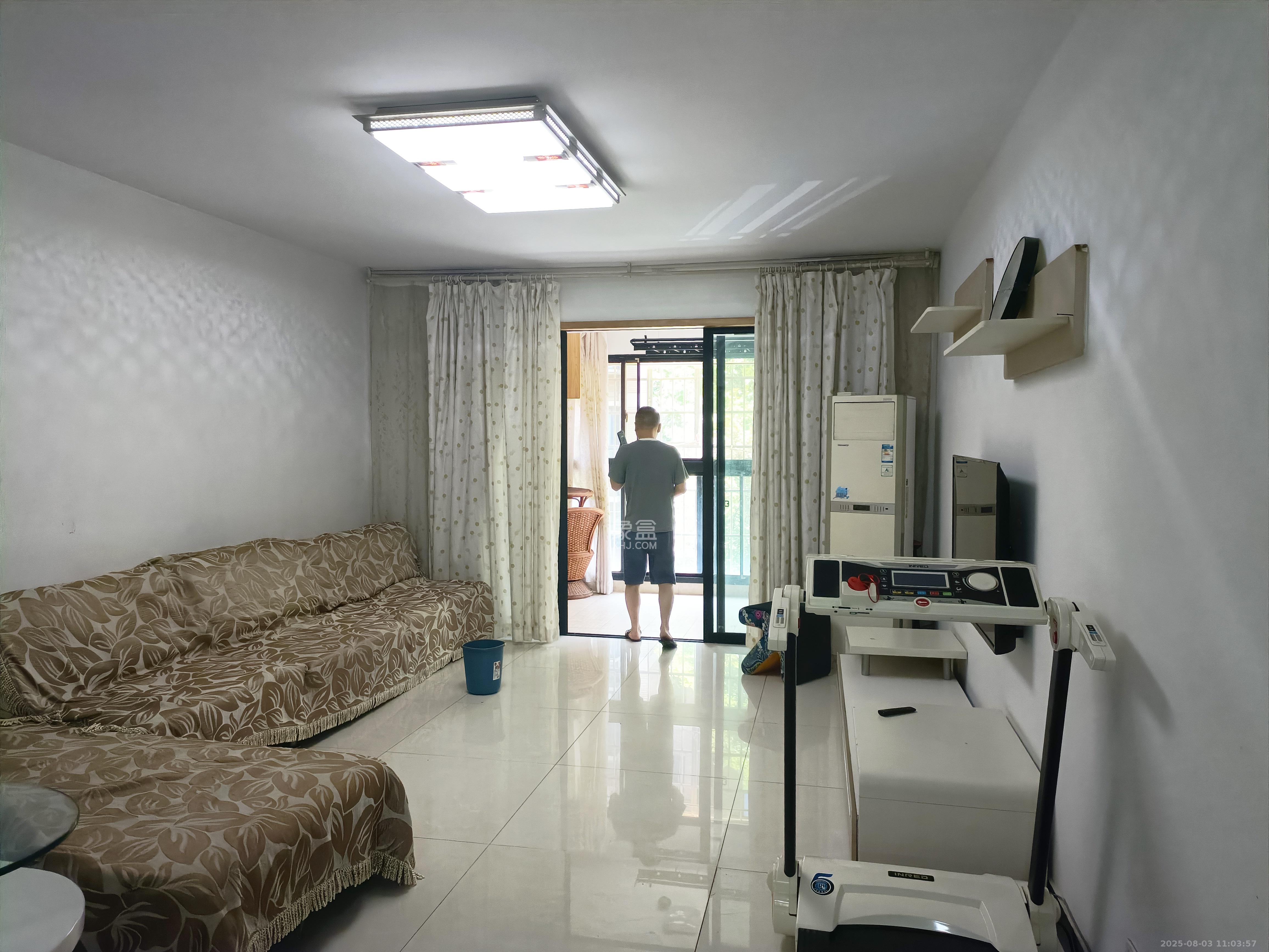 三江花中城  3室2厅2卫    2700.0元/月室内图