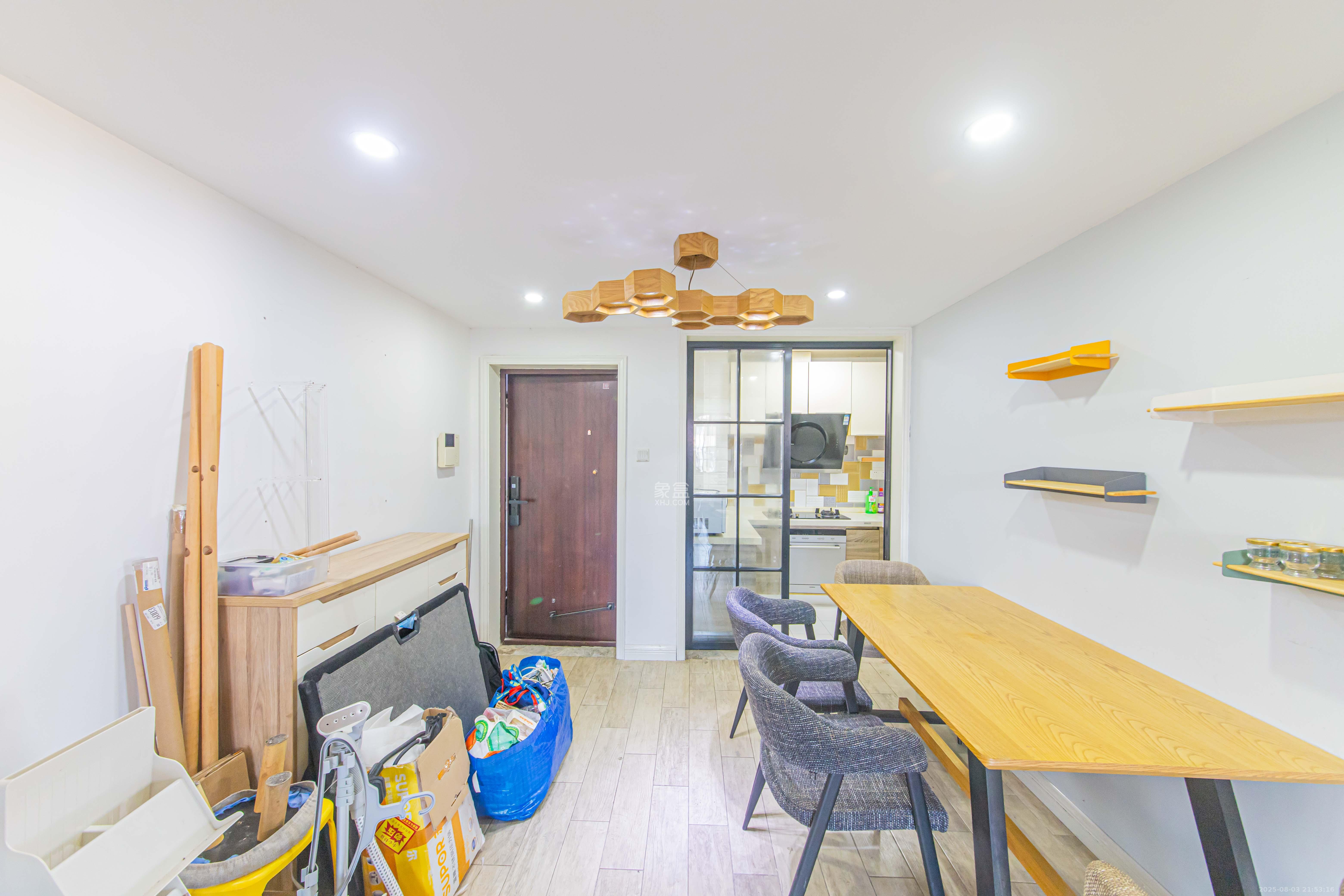 中建芙蓉嘉苑  4室2厅1卫    98.0万 中建芙蓉嘉苑  4室2厅1卫    98.0万客厅