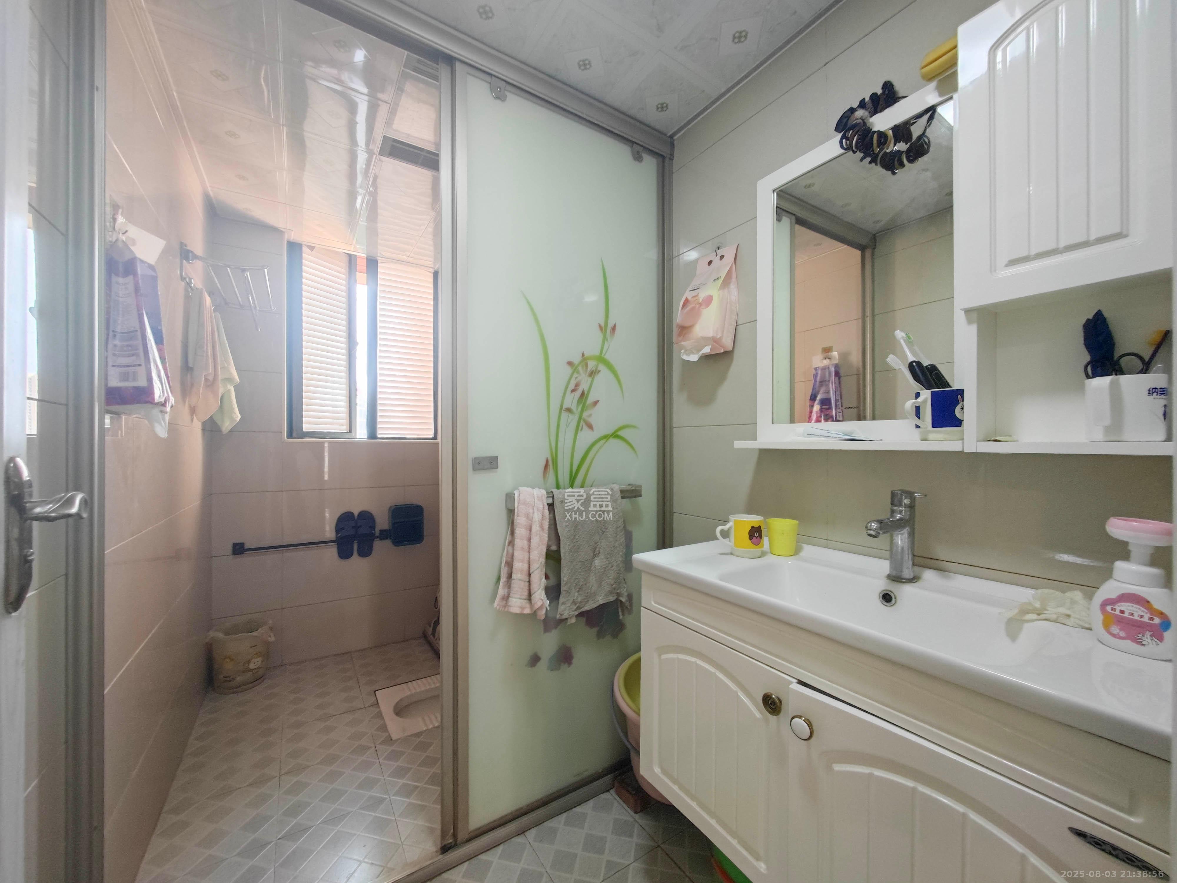博长山水香颐 4室2厅2卫 78.0万 博长山水香颐 4室2厅2卫 78.0万卫生间
