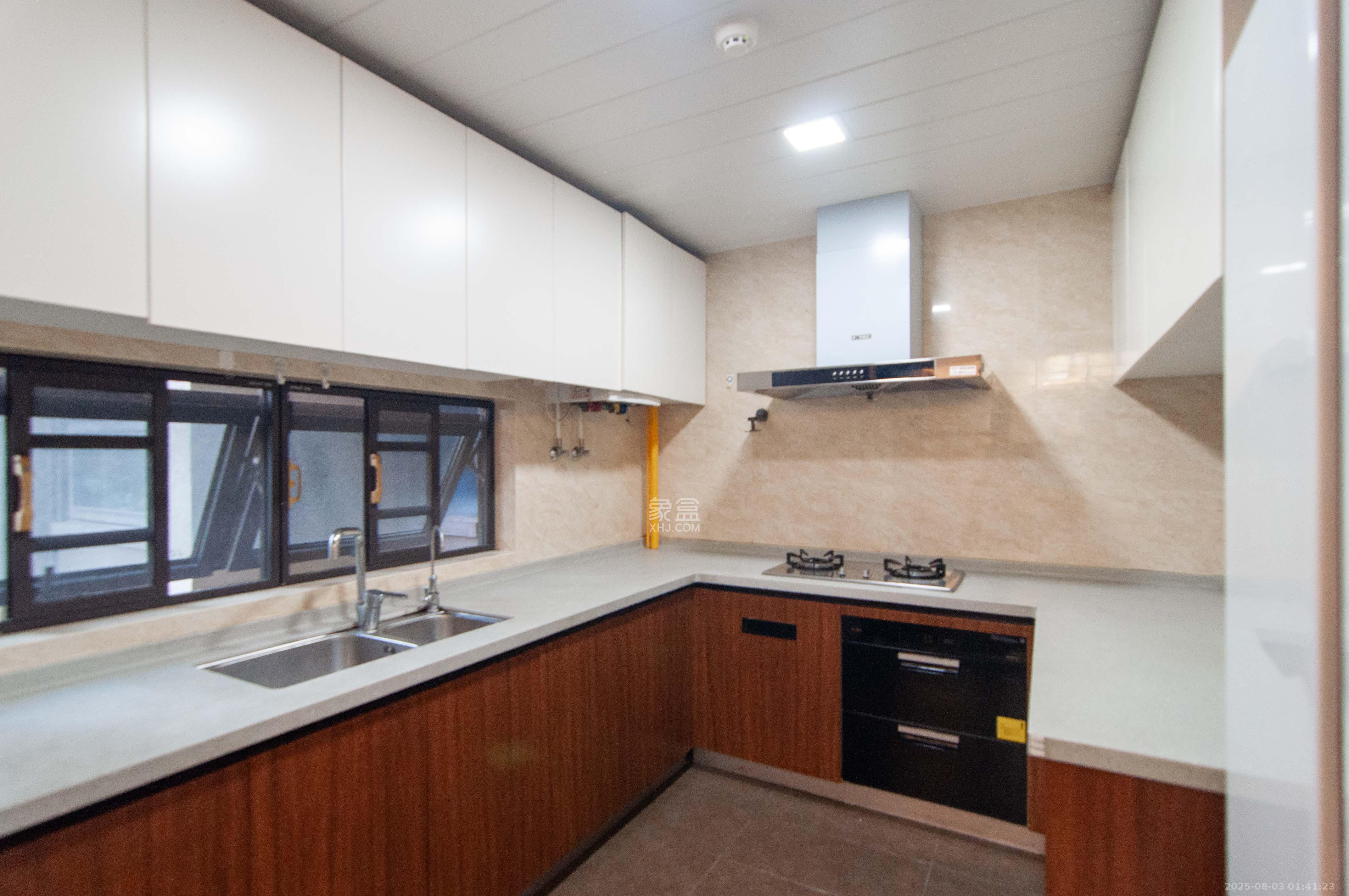 万科里梅溪郡 4室2厅2卫 225.0万 万科里梅溪郡 4室2厅2卫 225.0万厨房