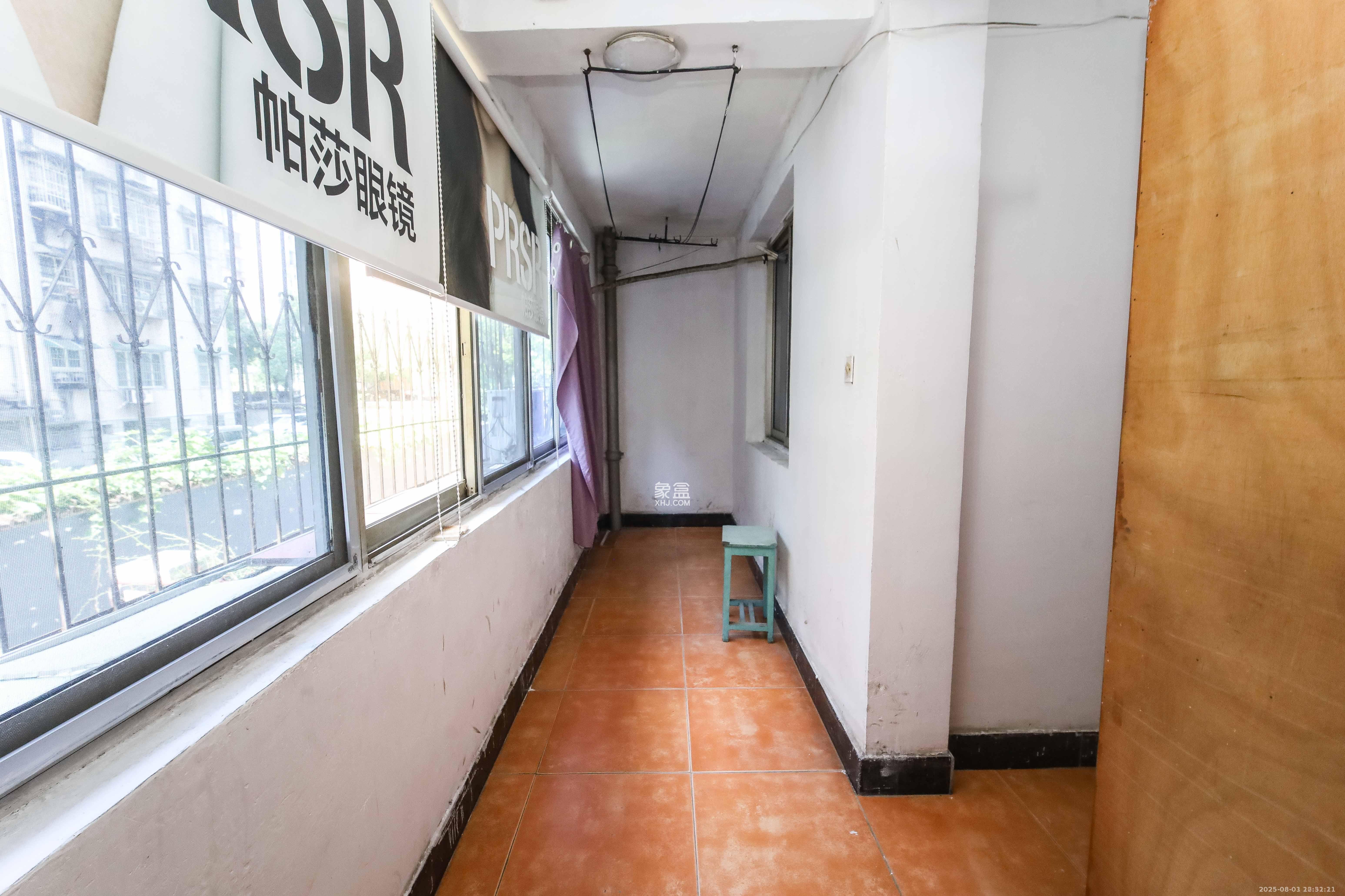 紫薇路鸿基公寓  2室2厅1卫    1600.0元/月 紫薇路鸿基公寓  2室2厅1卫    1600.0元/月室内图