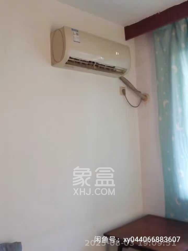 麓谷锦和园  2室1厅1卫   1300.00元/月室内图
