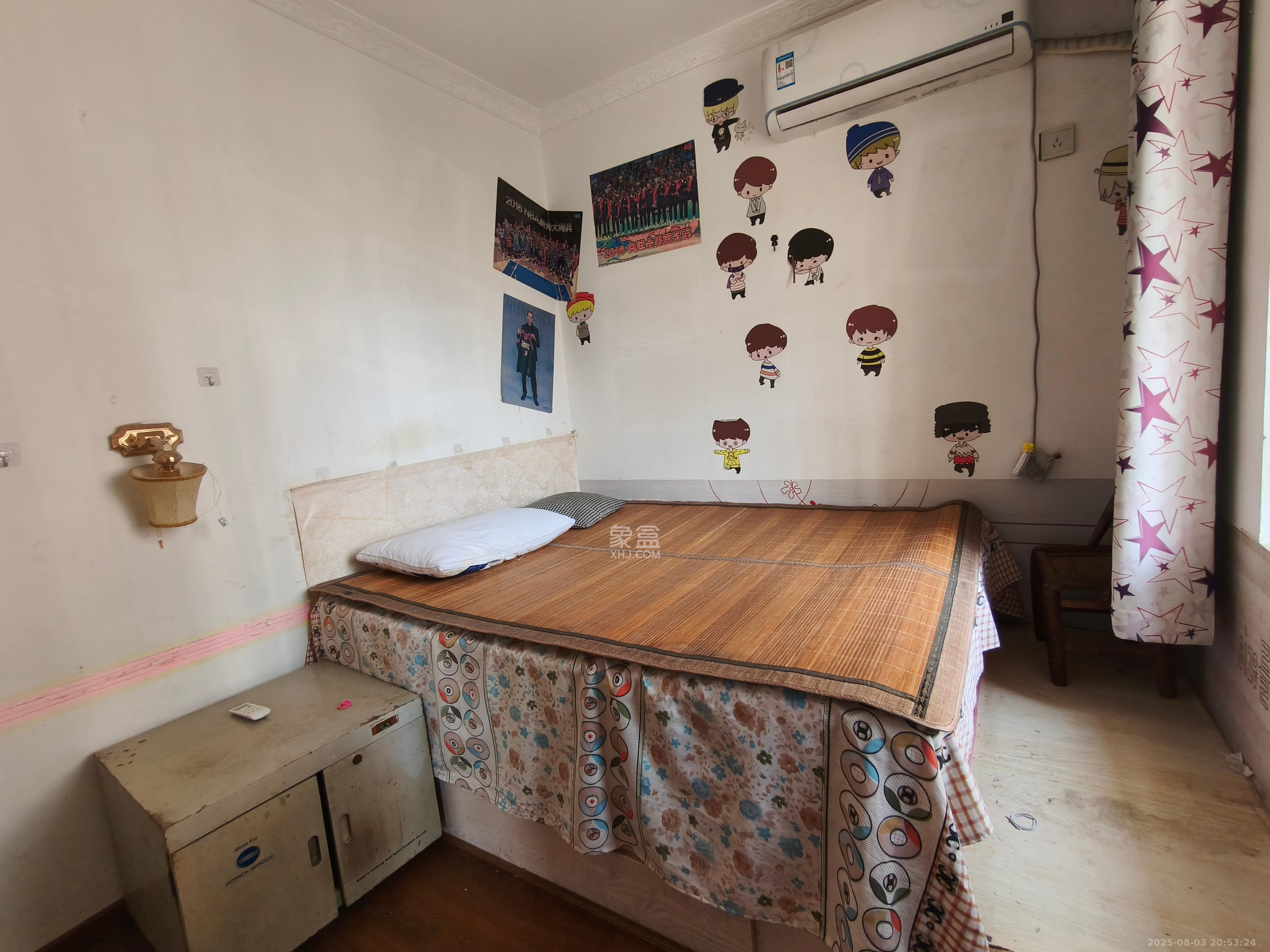 望麓园散盘 3室2厅1卫 2400.0元/月 望麓园散盘 3室2厅1卫 2400.0元/月室内图