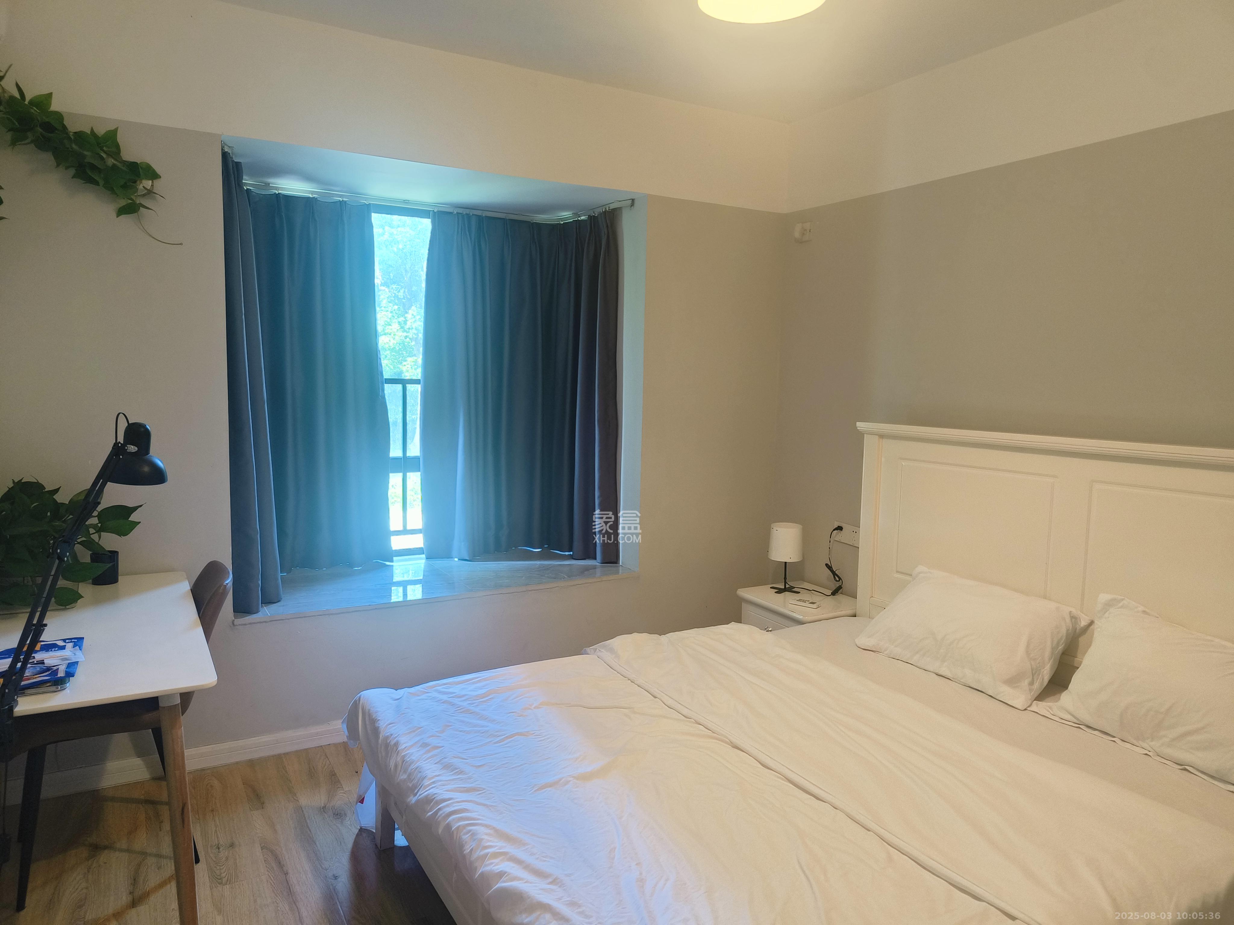 半山壹号 1室2厅2卫 1500.0元/月 半山壹号 1室2厅2卫 1500.0元/月室内图