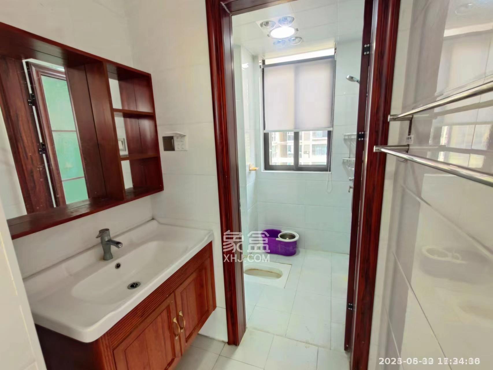 金轮翡翠名园 3室2厅1卫 1400.0元/月 金轮翡翠名园 3室2厅1卫 1400.0元/月室内图