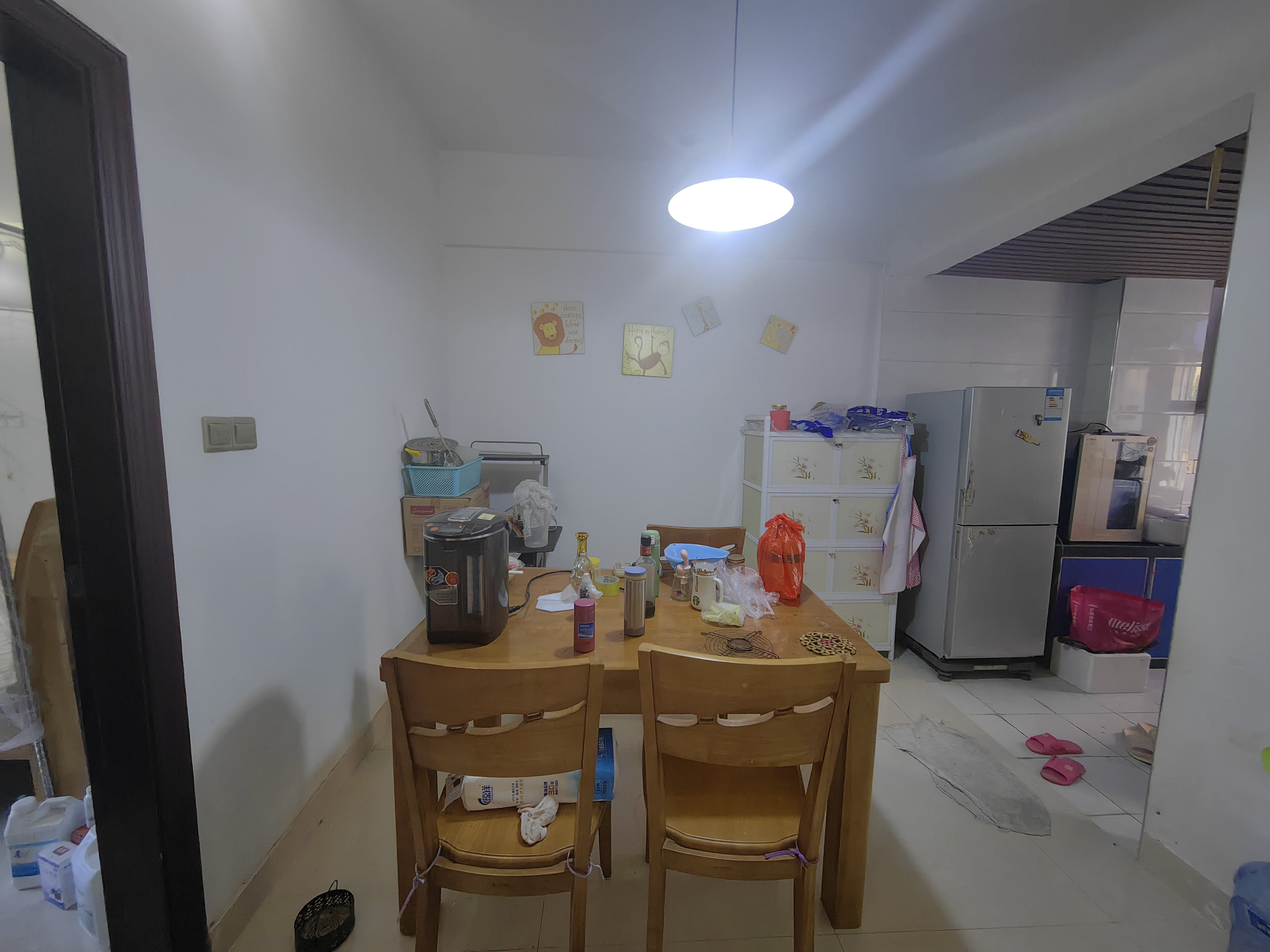 营养食品厂宿舍(龙华区银河路2号) 2室2厅1卫 95.0万 营养食品厂宿舍(龙华区银河路2号) 2室2厅1卫 95.0万客厅