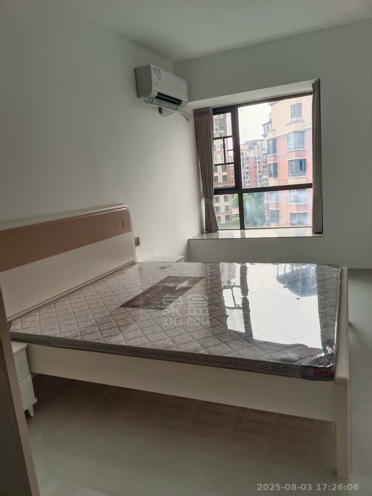 磐龙生态社区 5室2厅2卫 2200.0元/月 磐龙生态社区 5室2厅2卫 2200.0元/月室内图