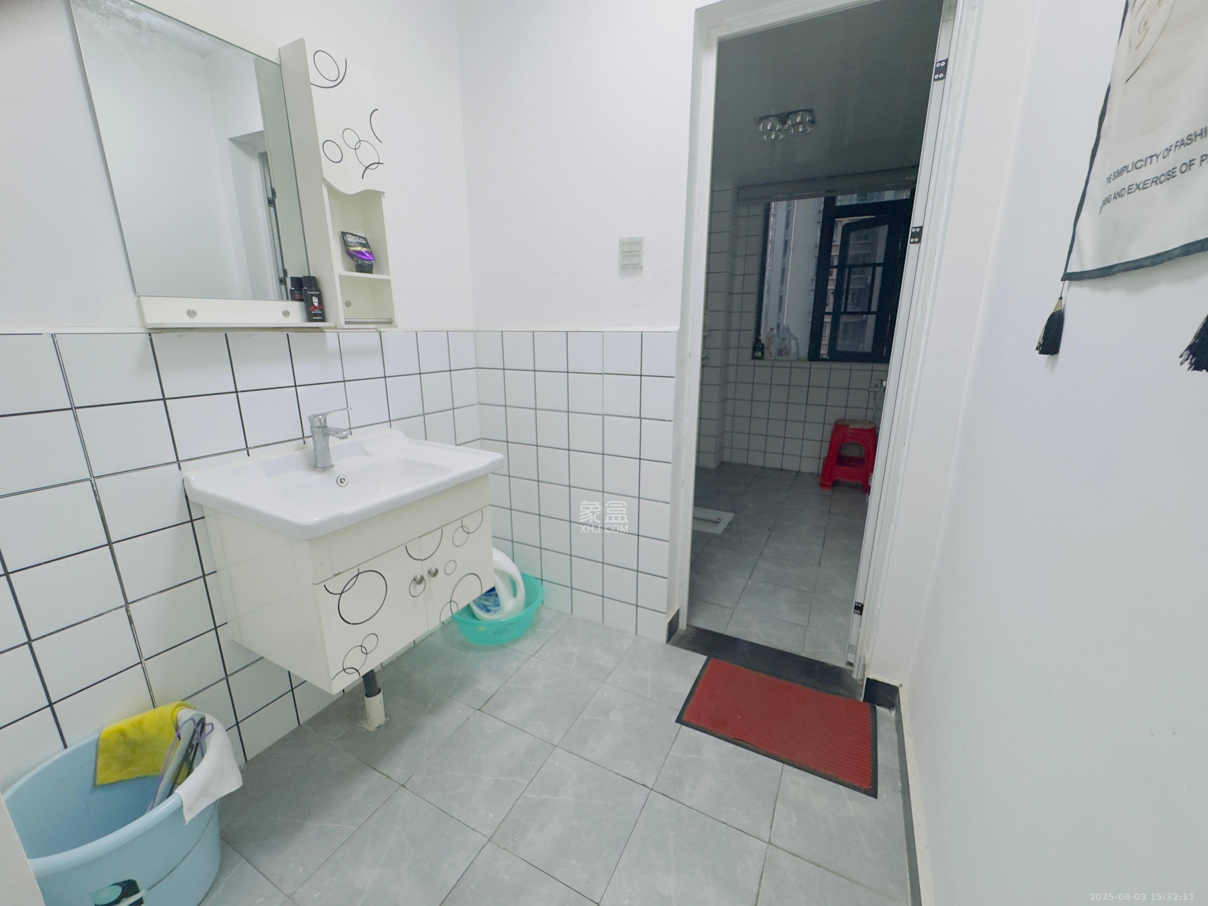 金域南外滩(望江佳园) 3室2厅2卫 5300.0元/月 金域南外滩(望江佳园) 3室2厅2卫 5300.0元/月室内图