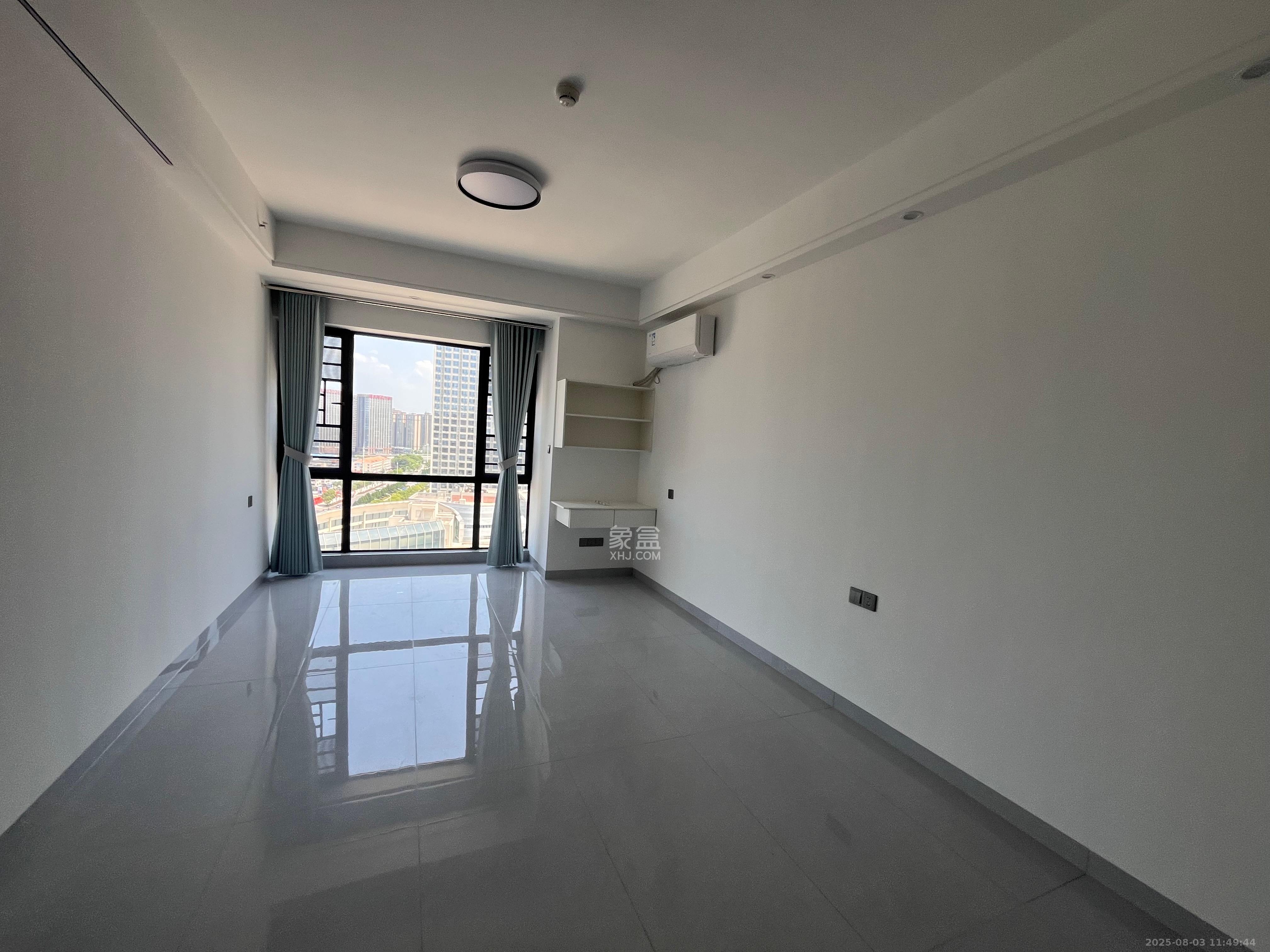 鄱阳汇金中心  1室0厅0卫    1600.0元/月 鄱阳汇金中心  1室0厅0卫    1600.0元/月