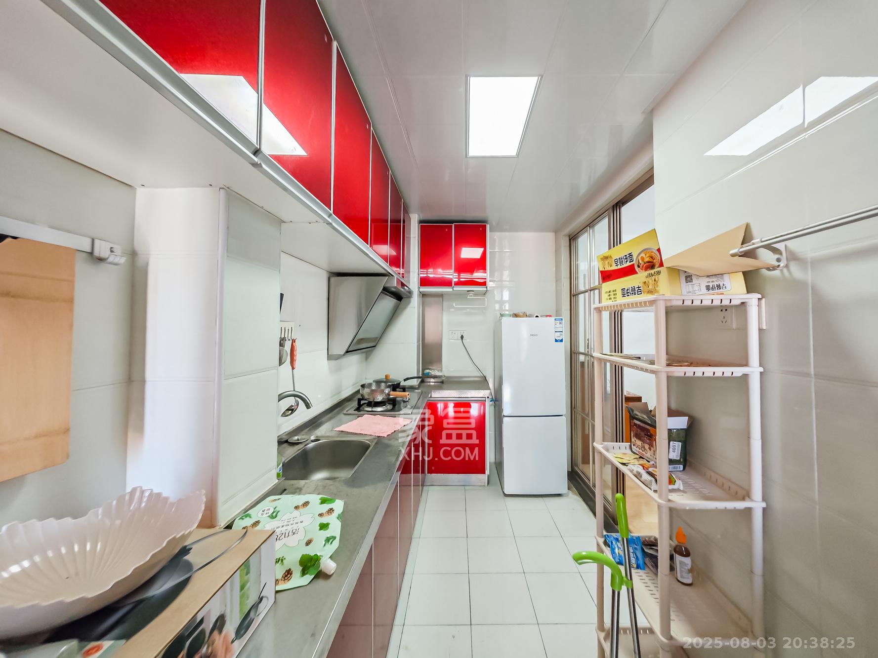 塞纳公馆 2室2厅1卫 58.0万 塞纳公馆 2室2厅1卫 58.0万厨房