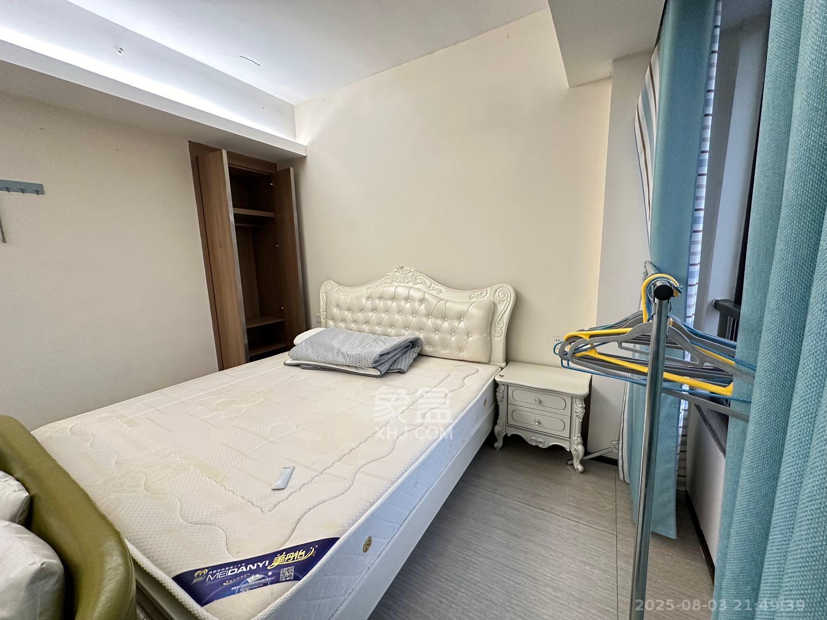 奥林匹克花园贡院三期 1室1厅1卫 1200.0元/月 奥林匹克花园贡院三期 1室1厅1卫 1200.0元/月室内图