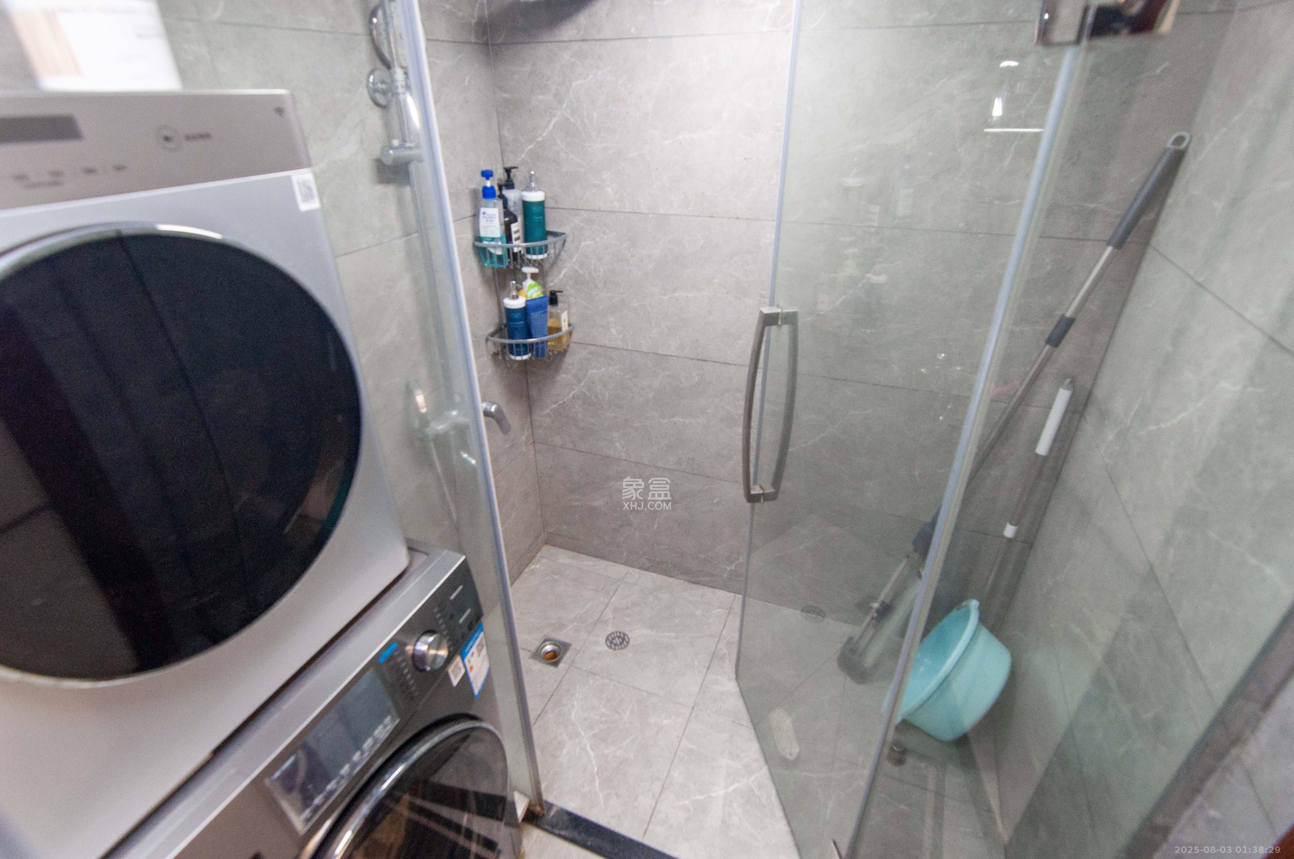 达美溪湖湾 1室1厅1卫 48.0万 达美溪湖湾 1室1厅1卫 48.0万卫生间