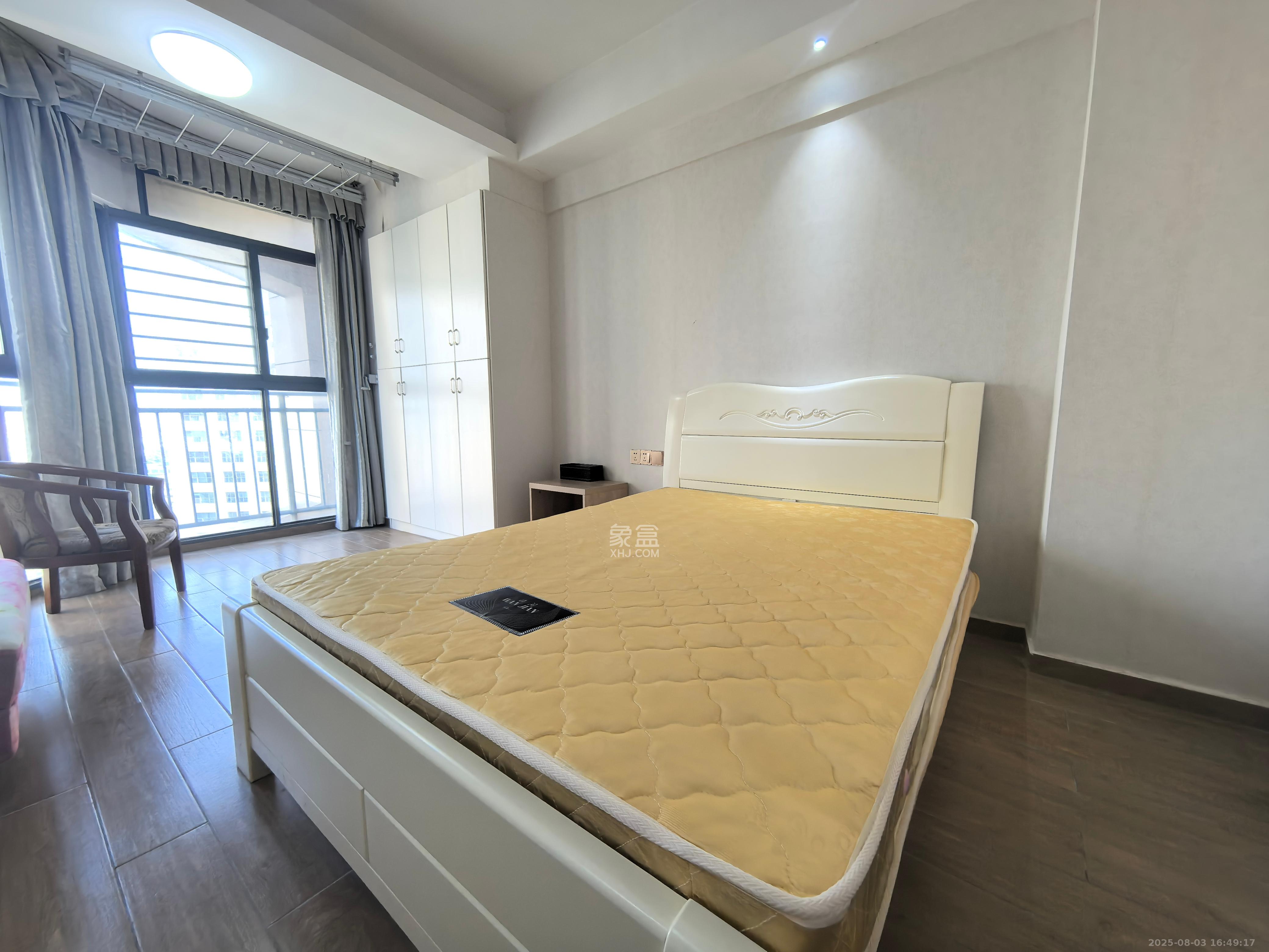 保利麓谷林语I区  1室1厅1卫    1500.0元/月室内图