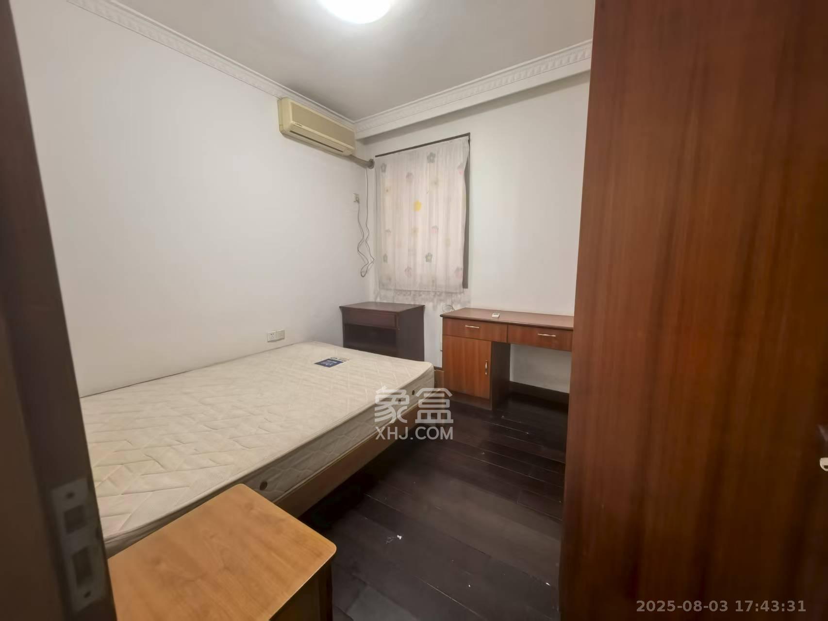 欧陆经典  3室2厅2卫    4500.0元/月 欧陆经典  3室2厅2卫    4500.0元/月