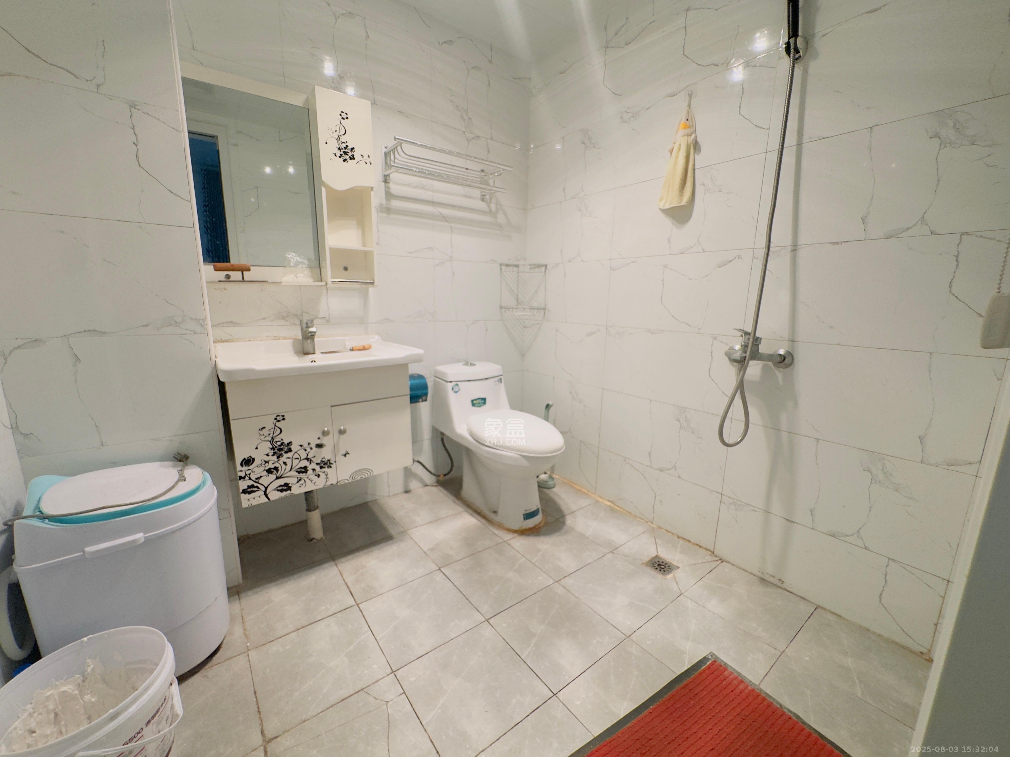 金域南外滩(望江佳园) 3室2厅2卫 5300.0元/月 金域南外滩(望江佳园) 3室2厅2卫 5300.0元/月室内图