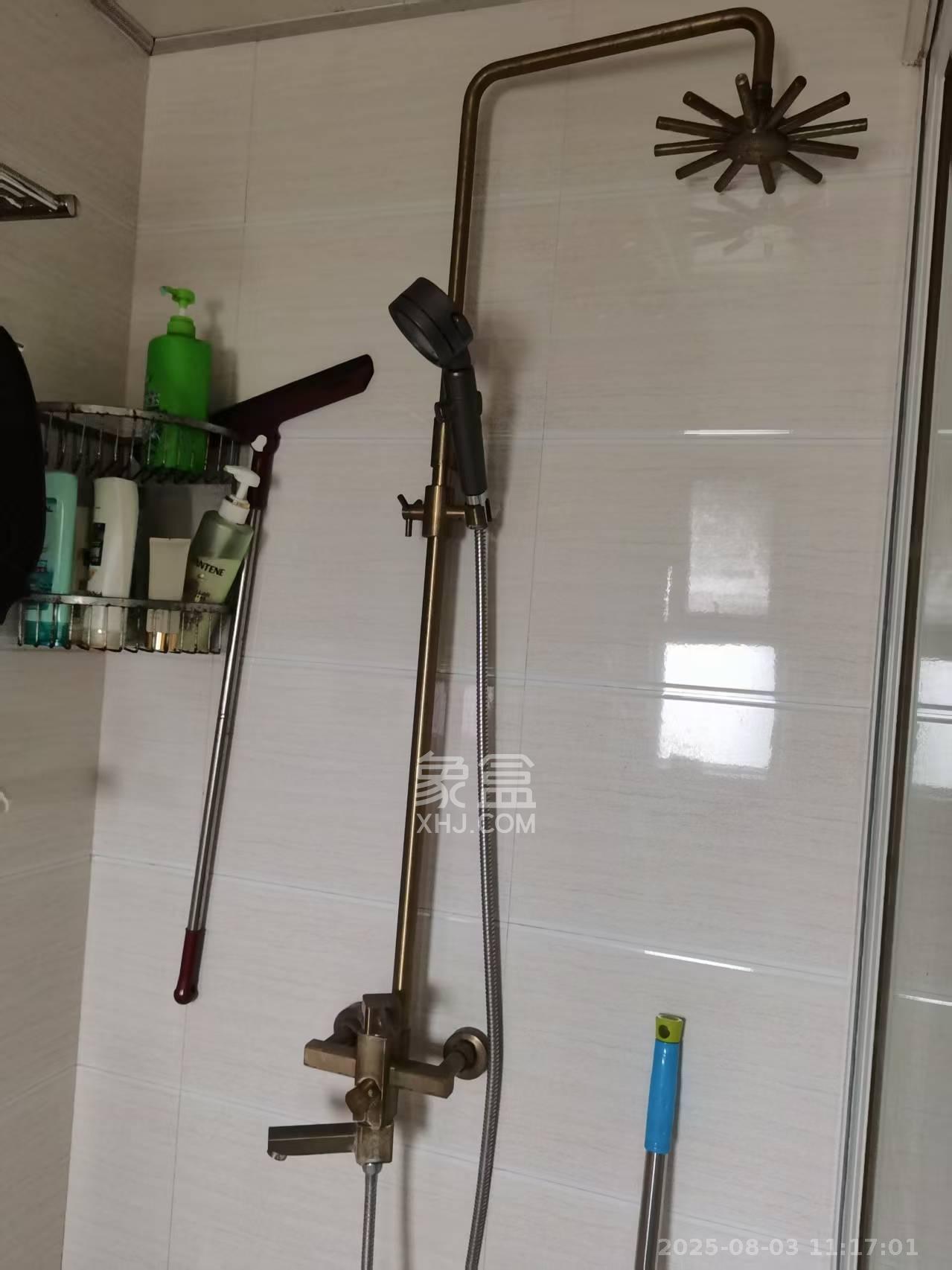 联美品格  3室2厅1卫    2000.0元/月室内图