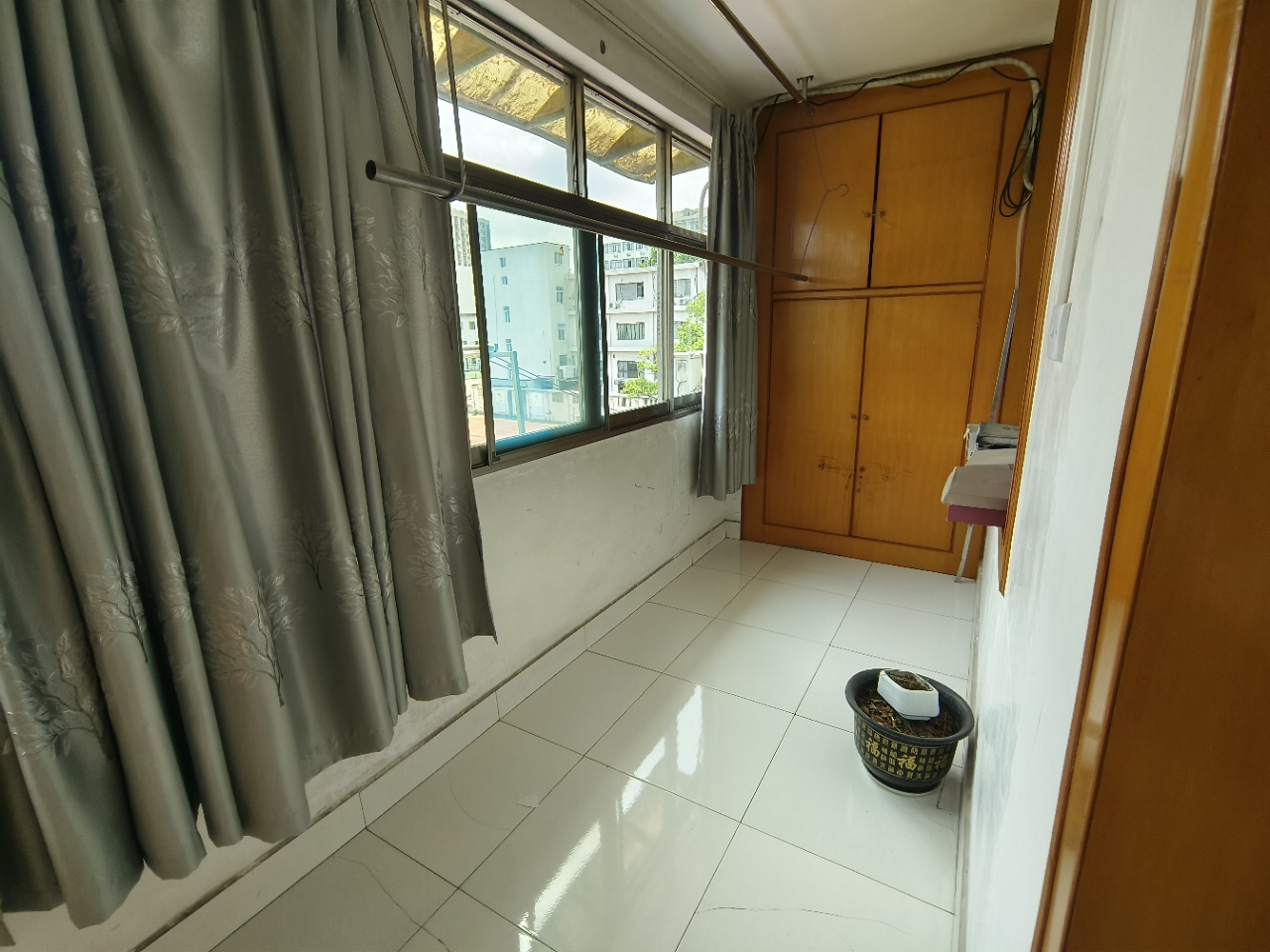 银桥小区 3室2厅1卫 1200.0元/月 银桥小区 3室2厅1卫 1200.0元/月室内图