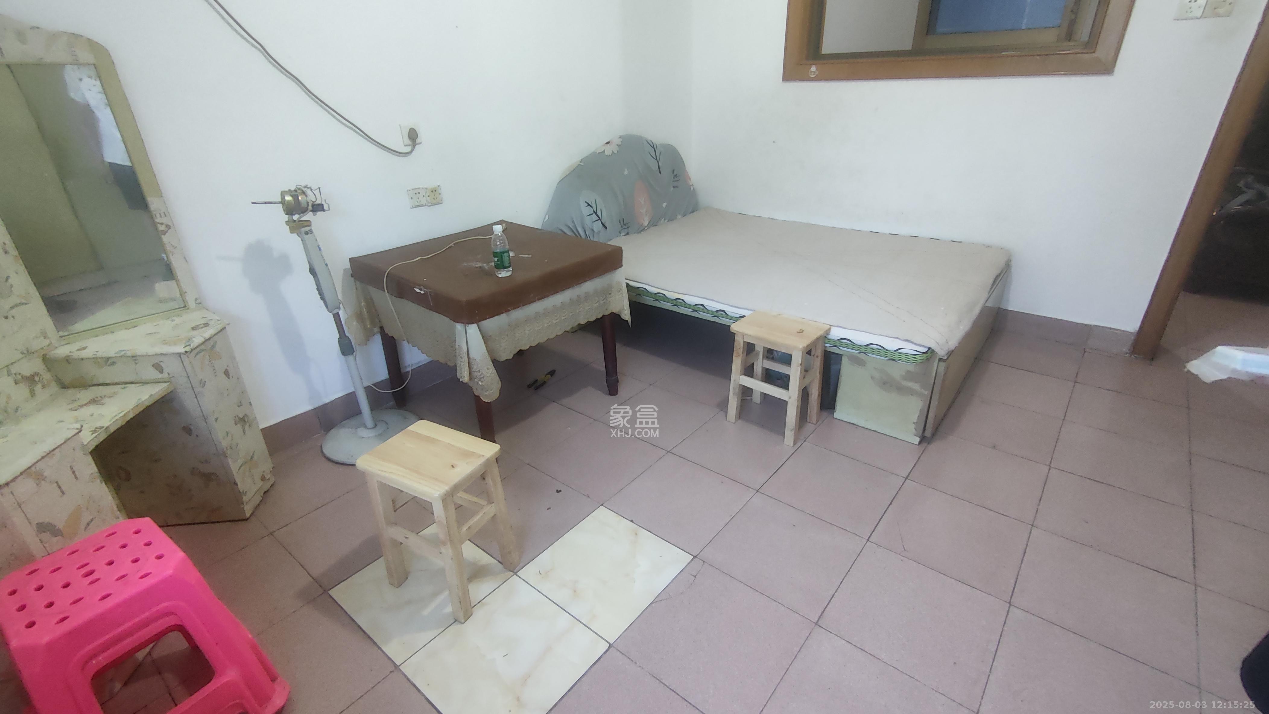 汽车西站商贸城(河西望城坡) 1室0厅0卫 900.0元/月 汽车西站商贸城(河西望城坡) 1室0厅0卫 900.0元/月室内图